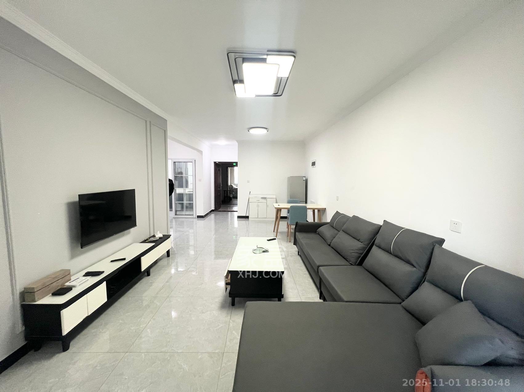 东合新苑  2室2厅1卫    2100.0元/月室内图