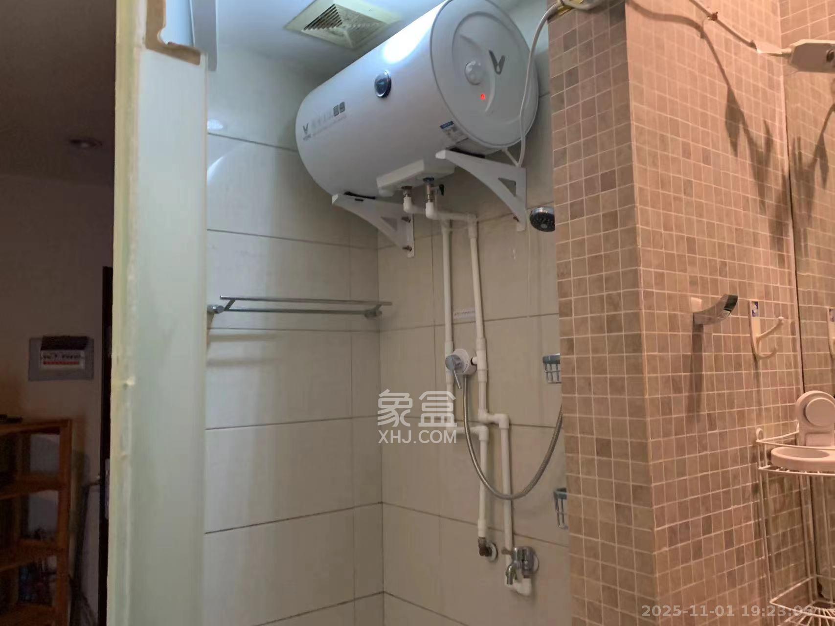 铂宫  1室1厅1卫    2200.0元/月室内图