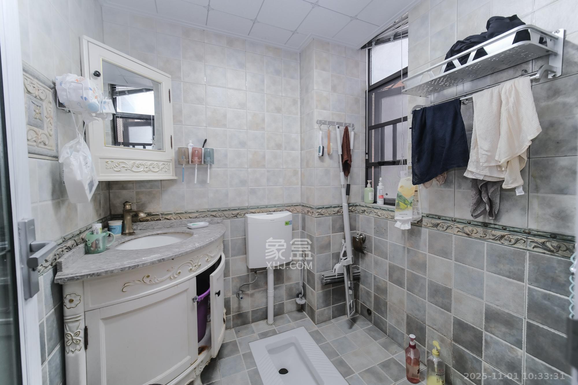 星雅美辰 3室2厅2卫 105.0万 星雅美辰 3室2厅2卫 105.0万卫生间