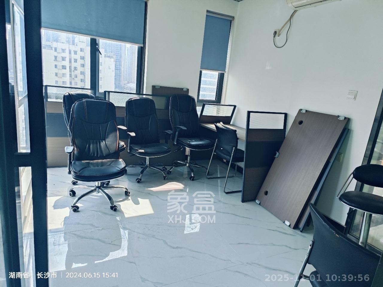 里约荟   86.0㎡      2600.0元/月室内图