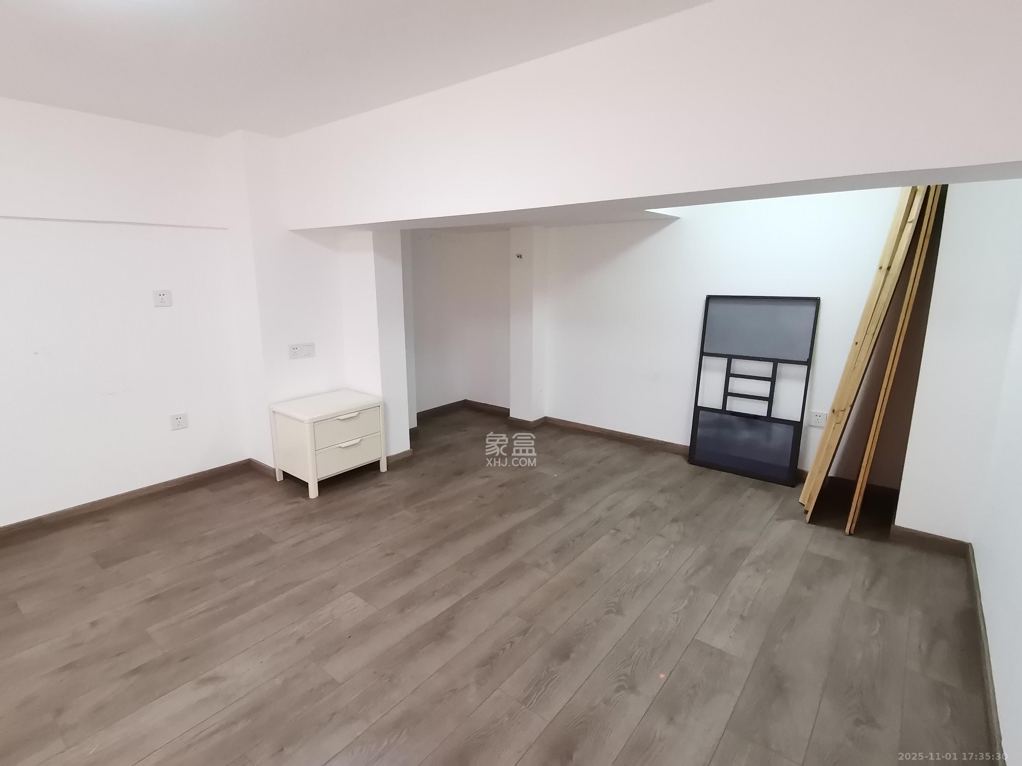 润和滨江府  2室1厅1卫    1600.0元/月室内图