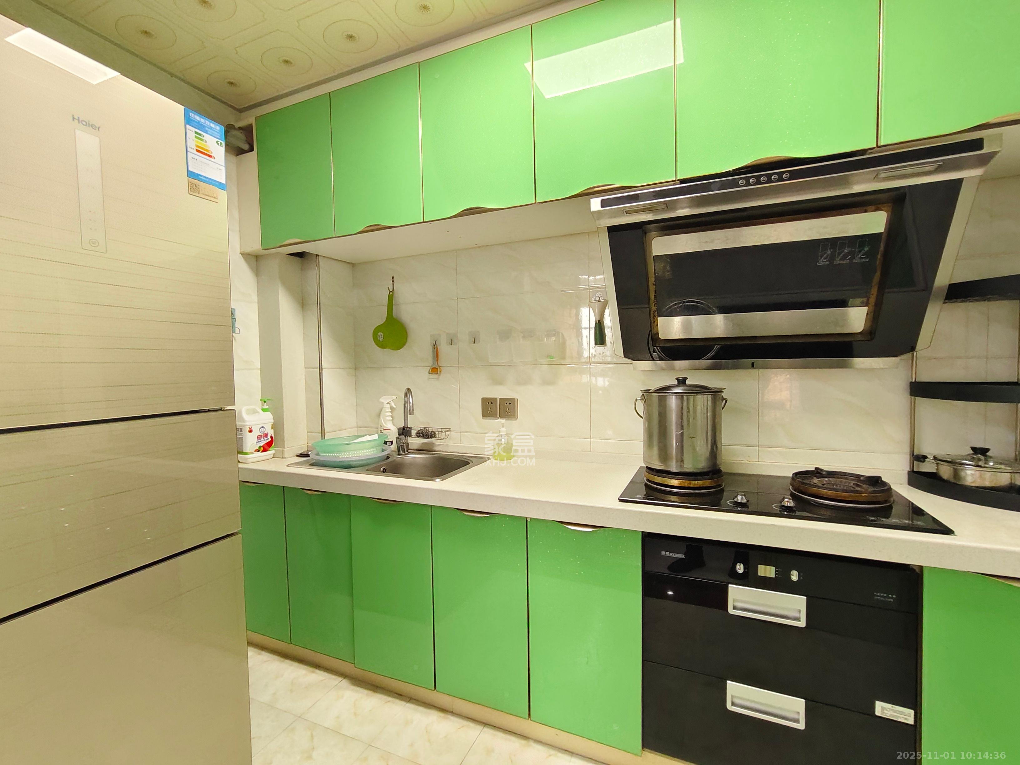 海伦春天  1室1厅1卫    2100.0元/月室内图