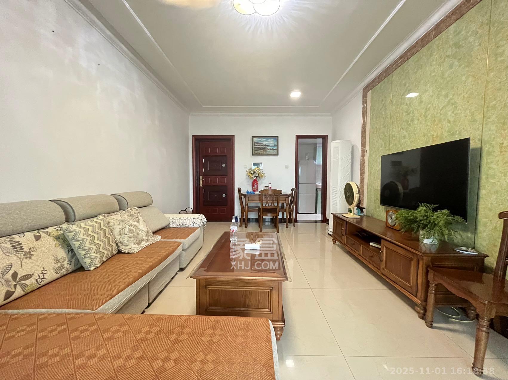 恒大雅苑  3室2厅1卫    2500.0元/月