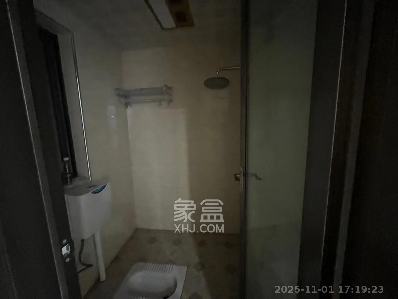 荣盛花语馨苑  2室2厅1卫    2000.0元/月室内图