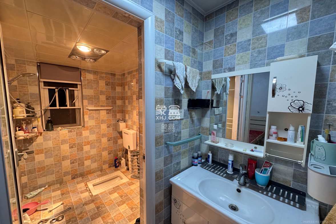 荣盛花语城 1室2厅1卫 2000.0元/月 荣盛花语城 1室2厅1卫 2000.0元/月室内图