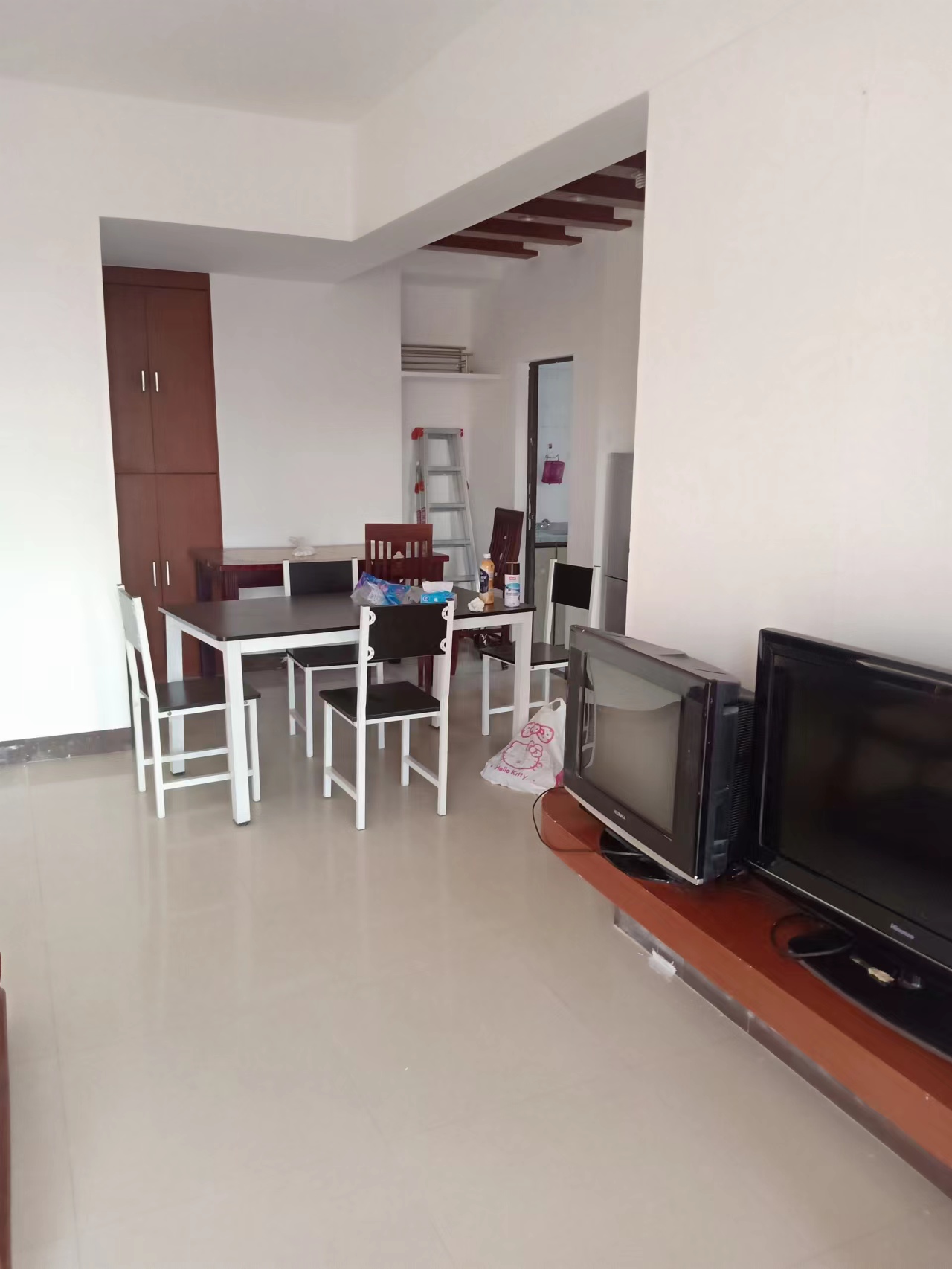 金湾花园  2室1厅1卫    91.0万 金湾花园  2室1厅1卫    91.0万室内图