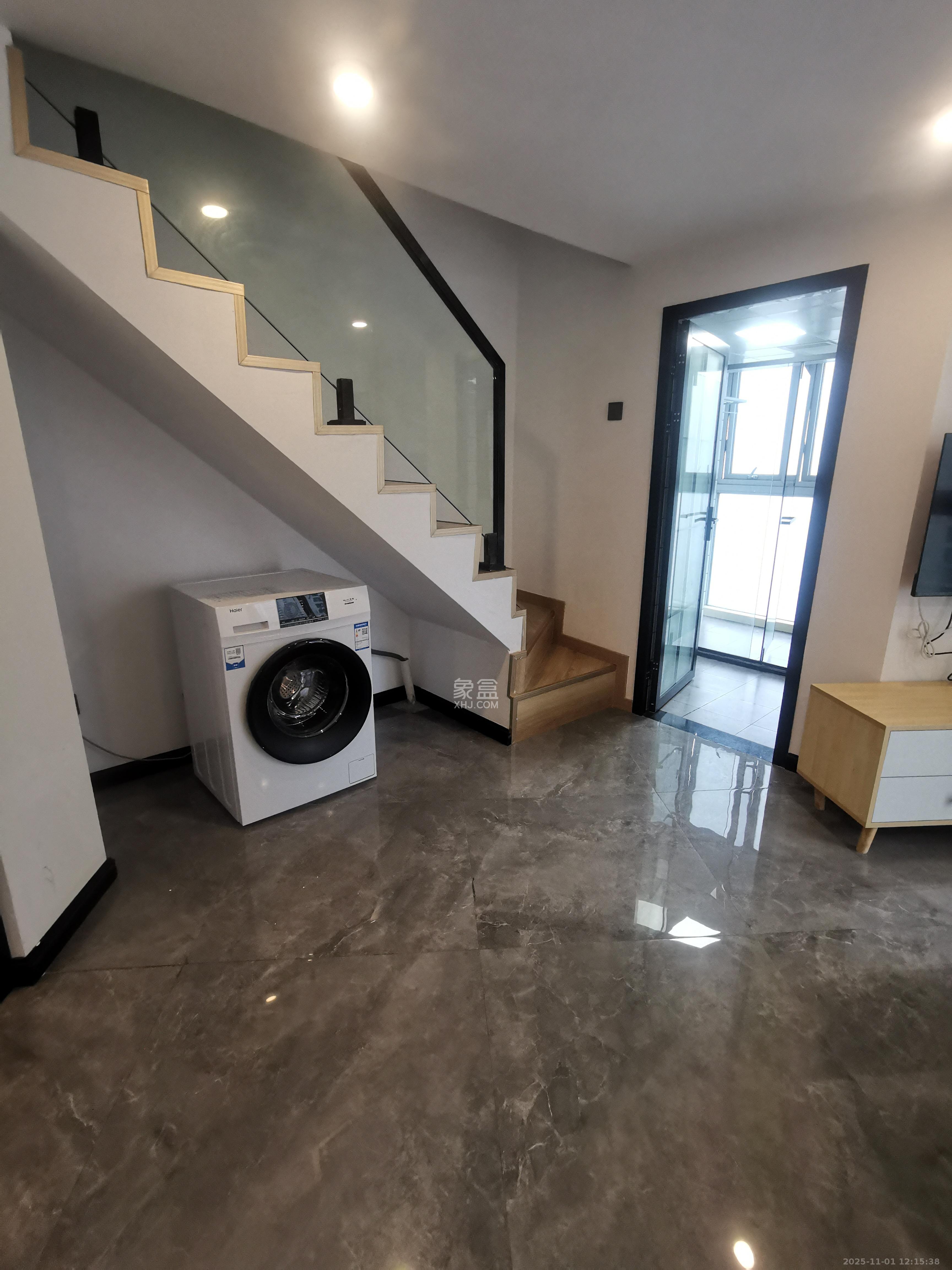 绿地长沙城际空间站(绿地新里佳苑) 1室1厅1卫 2000.0元/月 绿地长沙城际空间站(绿地新里佳苑) 1室1厅1卫 2000.0元/月室内图