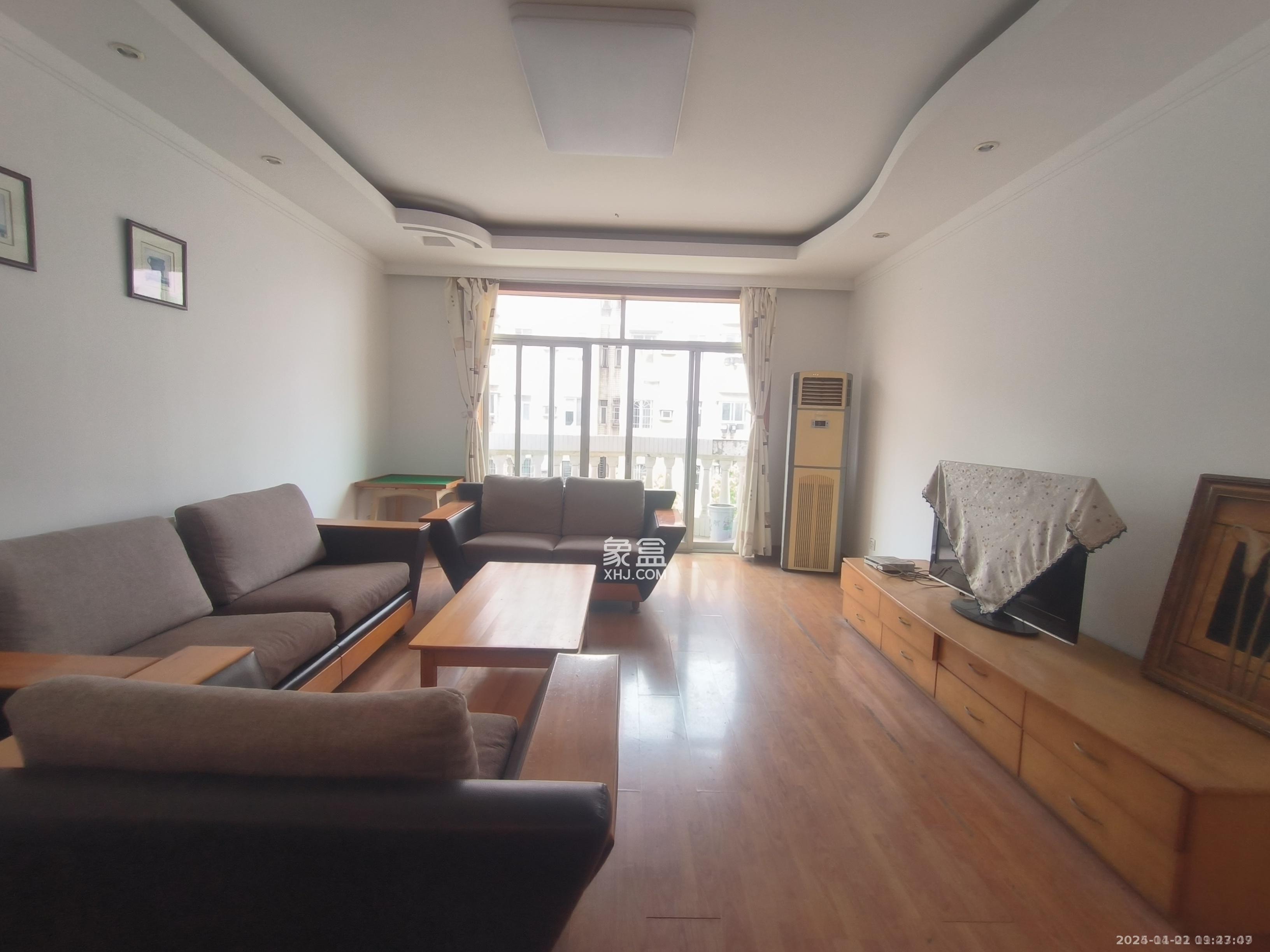 泰时新雅园  3室1厅2卫    2000.0元/月 泰时新雅园  3室1厅2卫    2000.0元/月