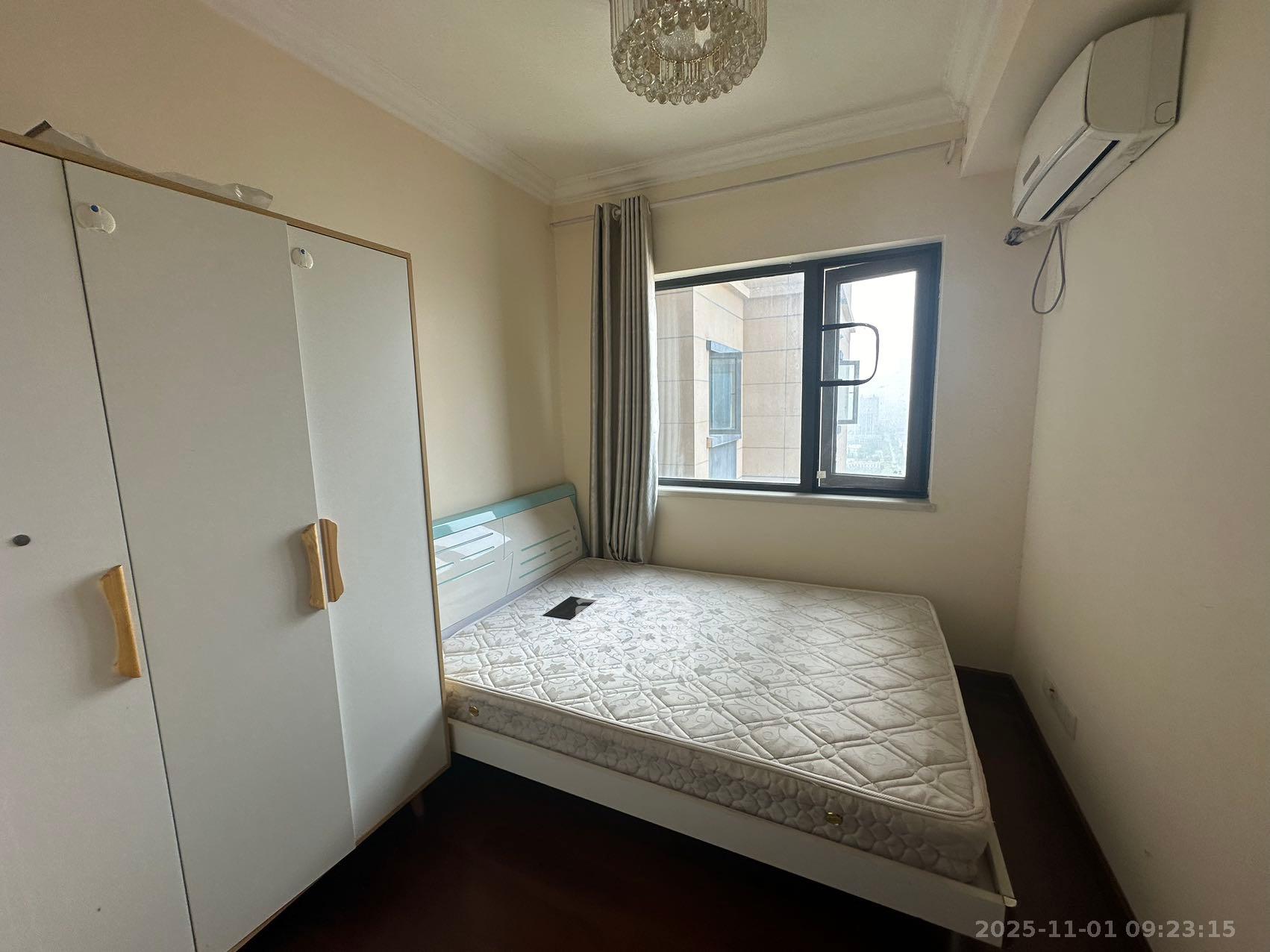 恒大御景半岛锦绣苑  3室2厅2卫    2900.0元/月室内图