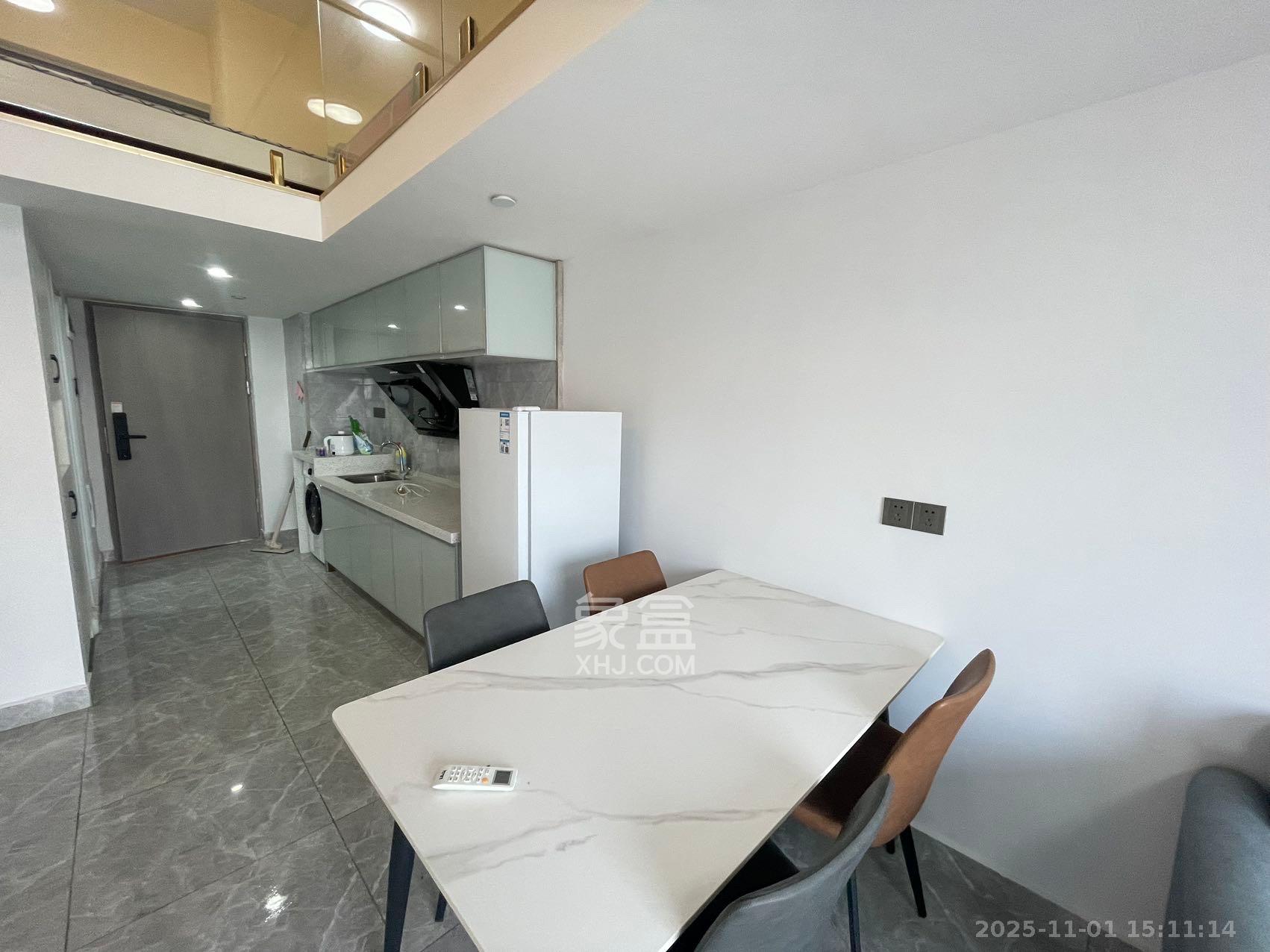 藏珑湖上公馆  2室1厅1卫    2600.0元/月室内图