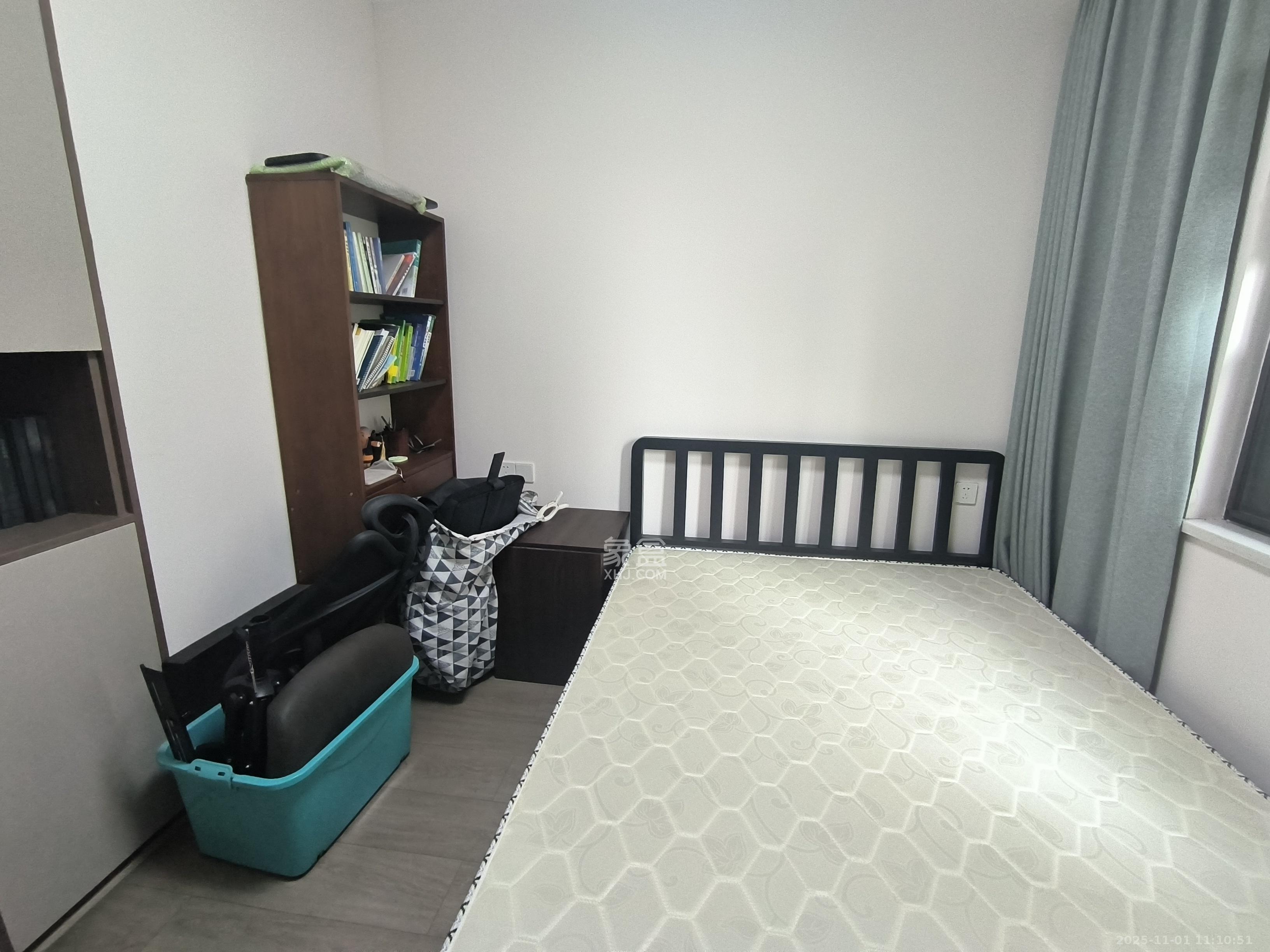 恒基旭辉湖山赋  3室2厅2卫    2500.0元/月室内图