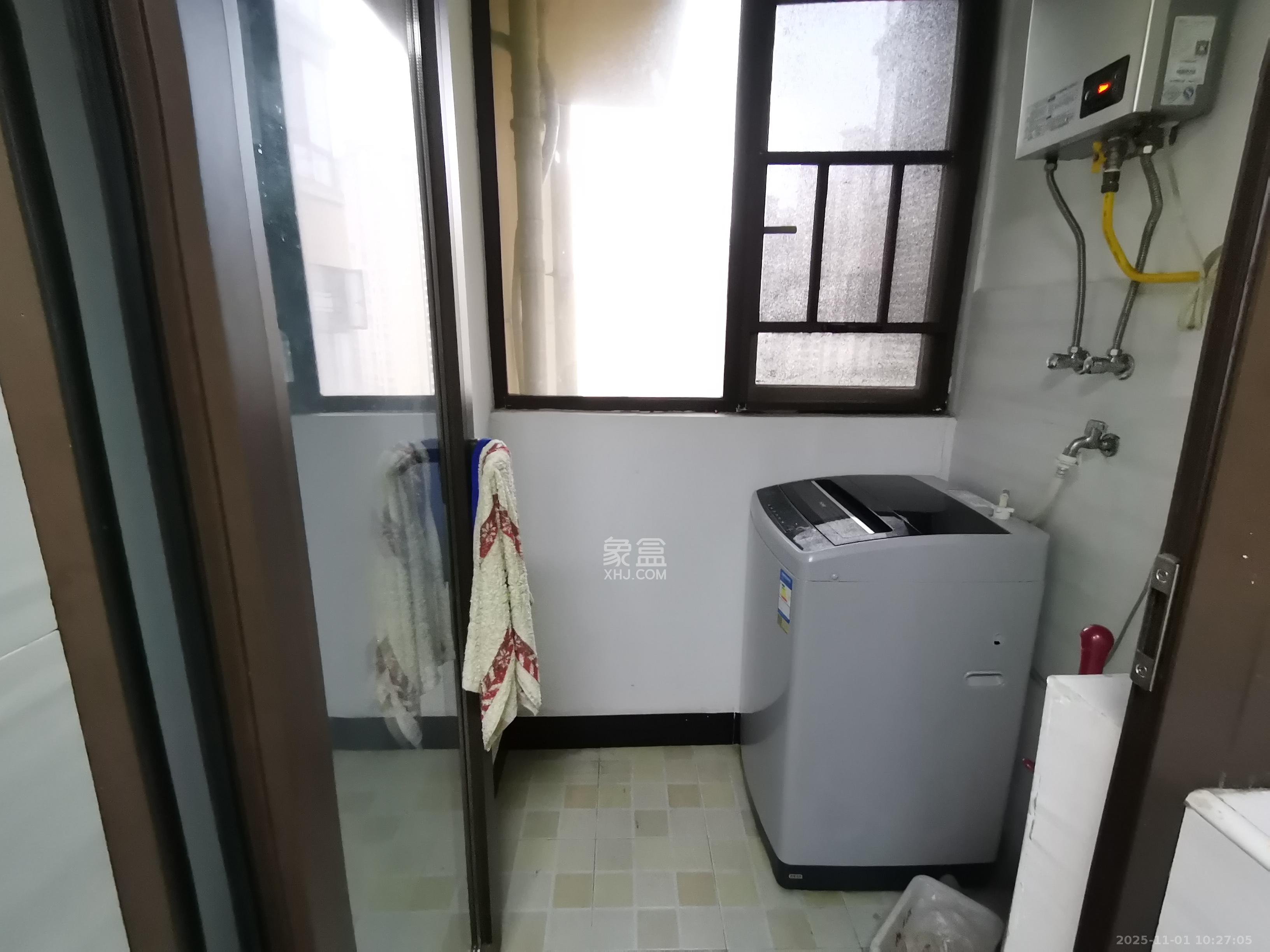 华润橡树湾  3室2厅1卫    1800.0元/月室内图