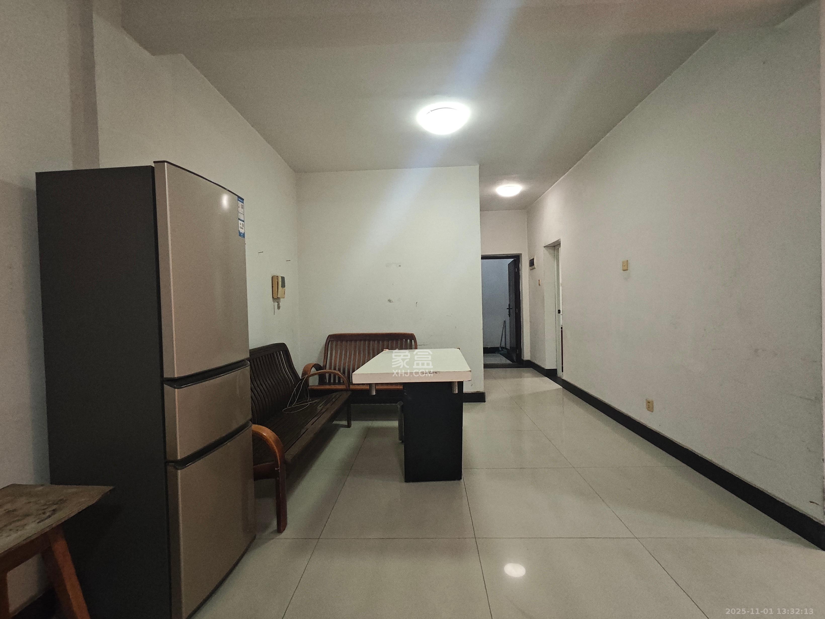 星城国际  2室2厅1卫    1200.0元/月室内图