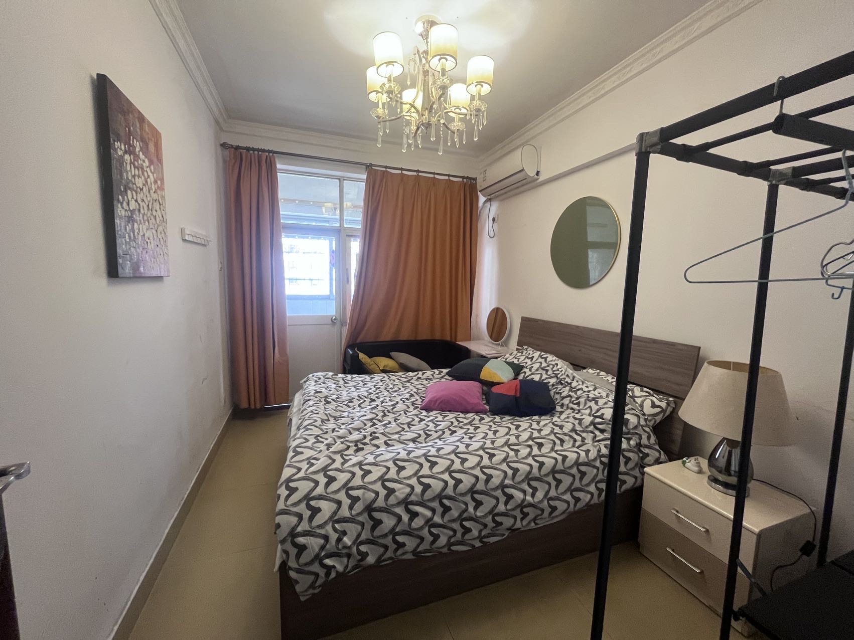 罗牛山花园  3室2厅2卫    150.0万 罗牛山花园  3室2厅2卫    150.0万客厅