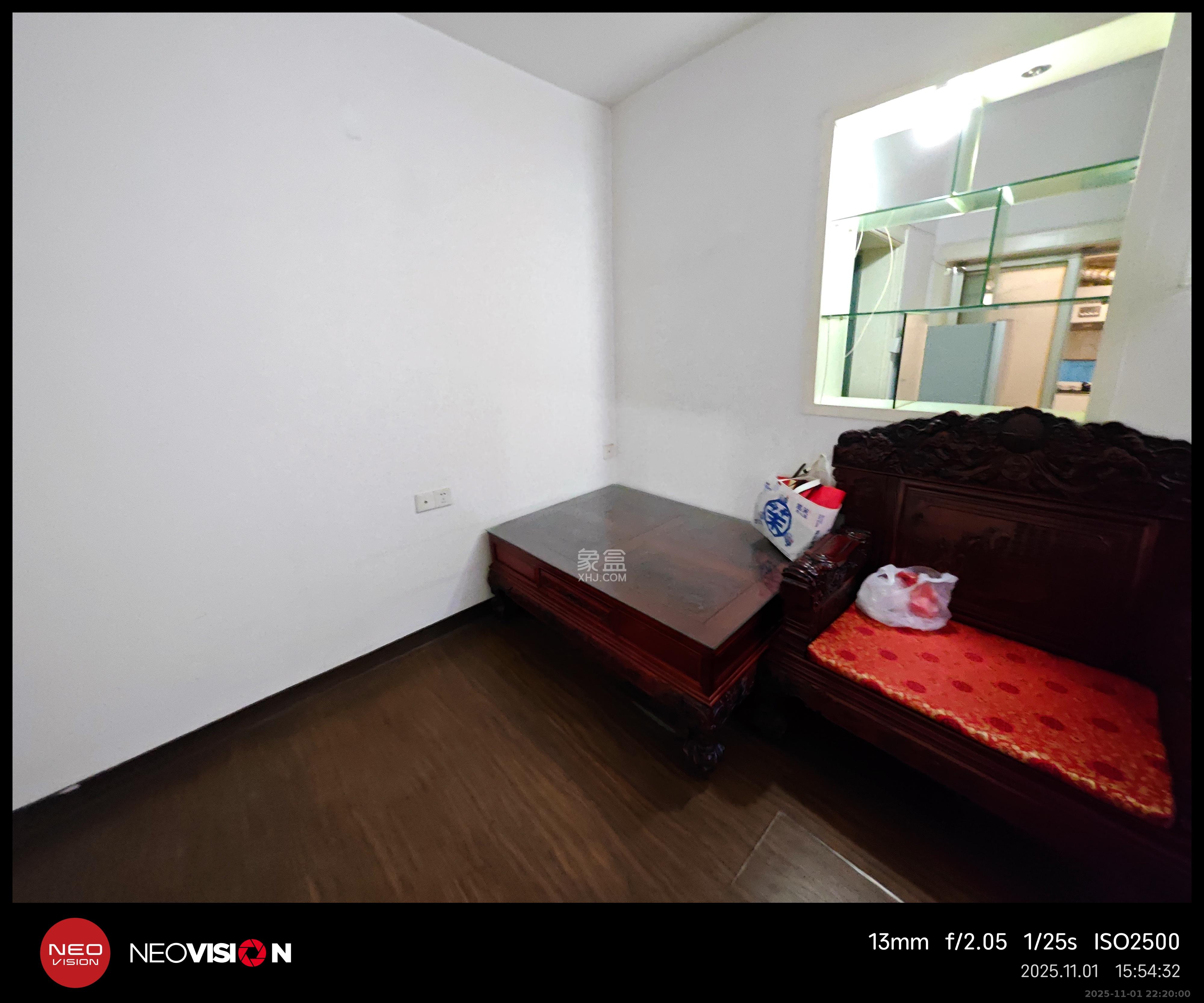 新桥沁园（银港农贸市场）  2室2厅1卫    1200.0元/月