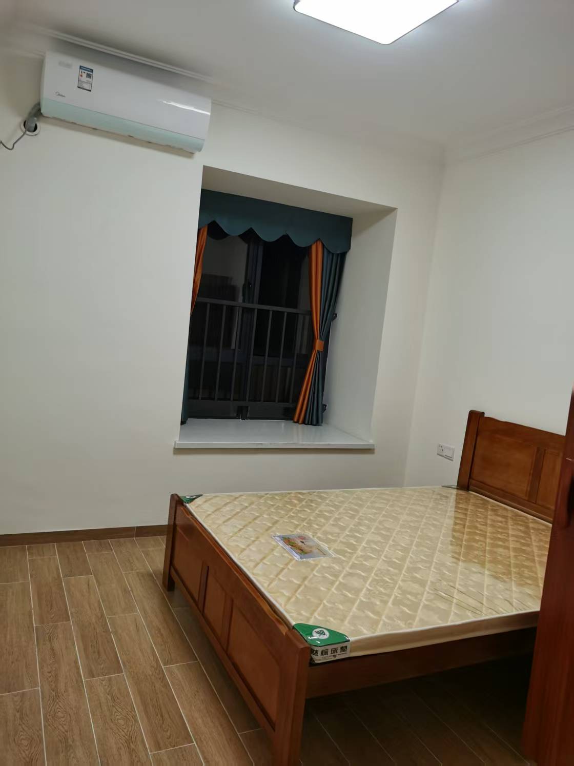 现代美居（喜盈门）  1室1厅1卫    2400.0元/月室内图