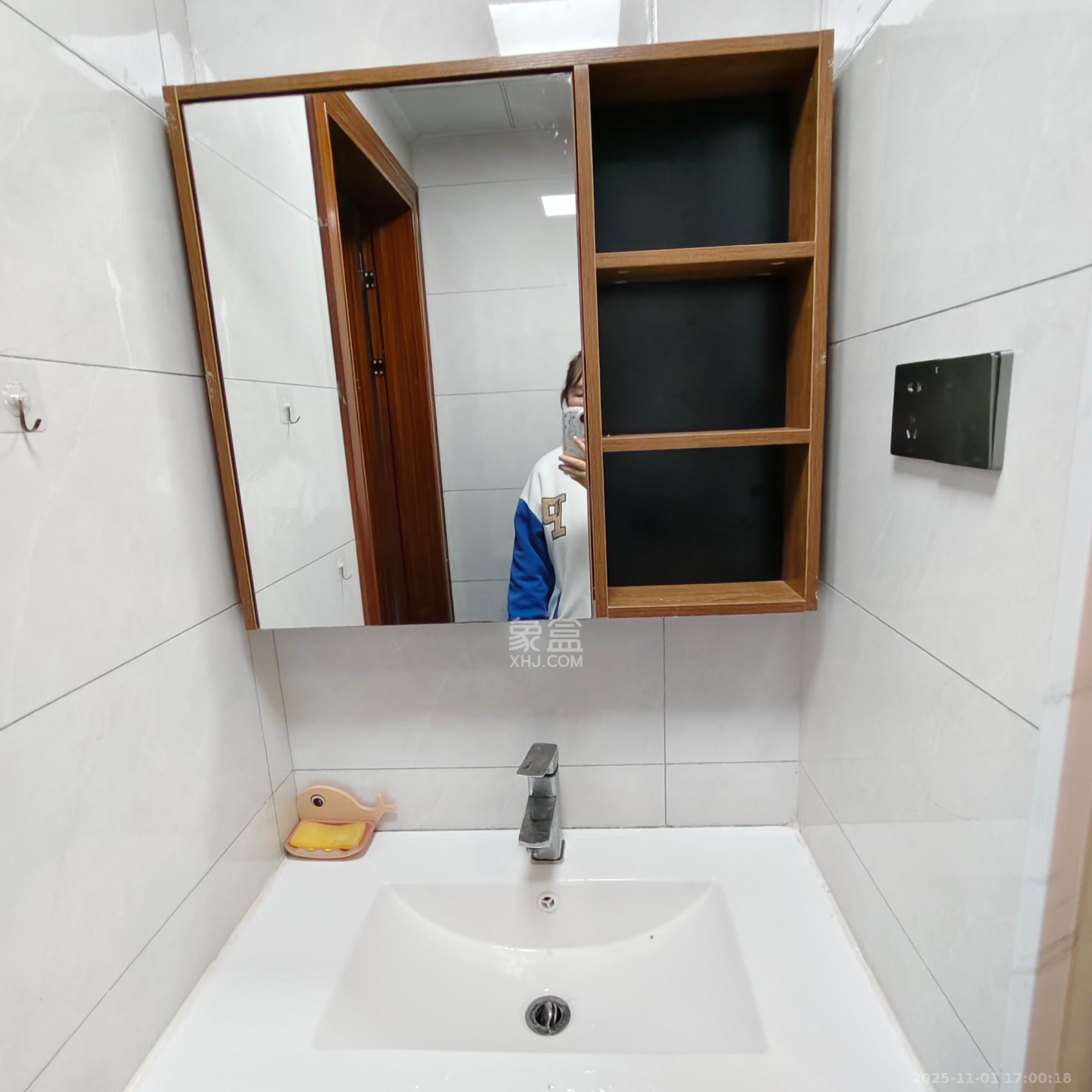 钱隆世家 3室2厅2卫 2600.0元/月 钱隆世家 3室2厅2卫 2600.0元/月室内图