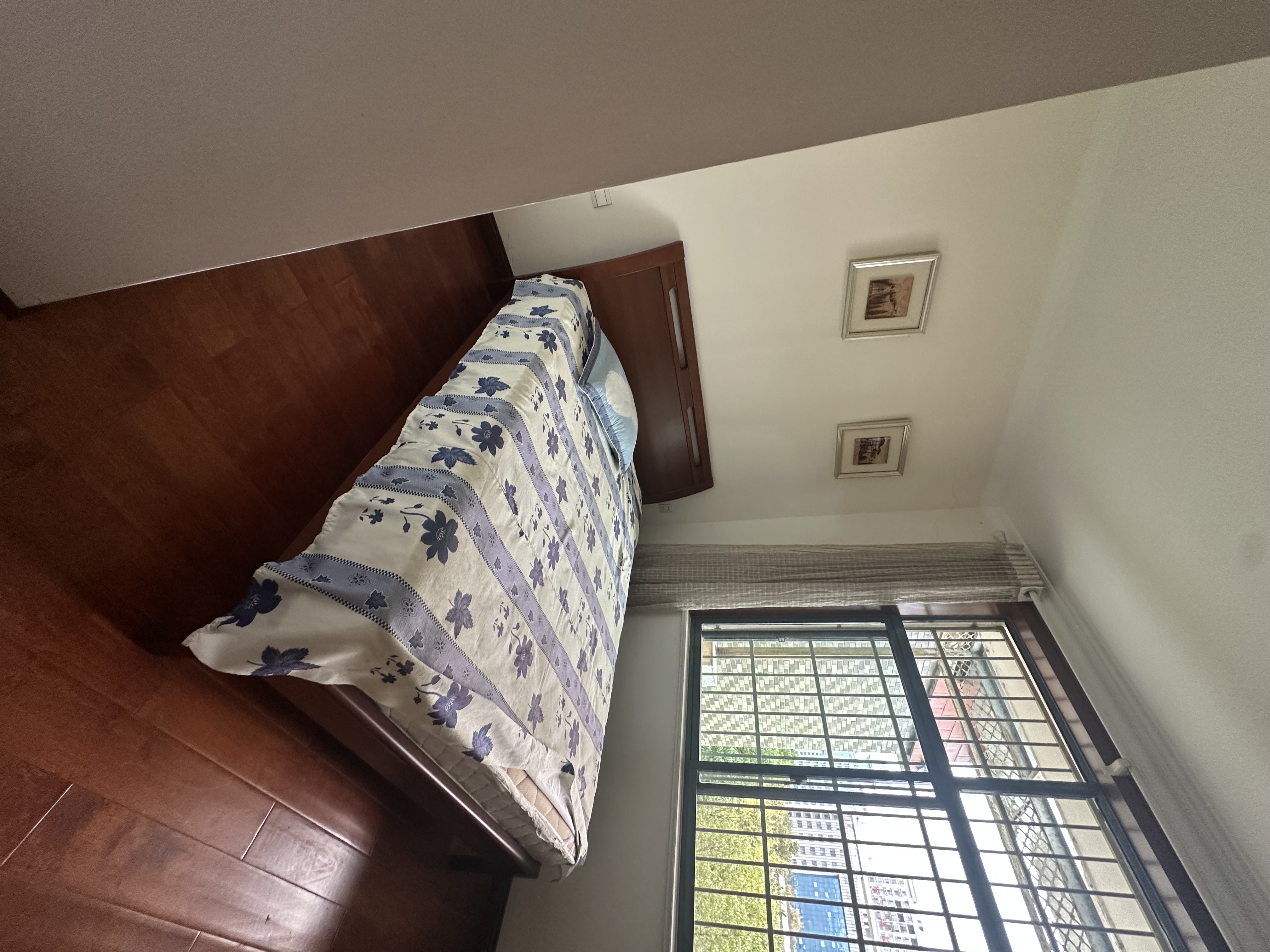 大庸桥烟草公司宿舍  1室0厅0卫    288.0万 大庸桥烟草公司宿舍  1室0厅0卫    288.0万客厅