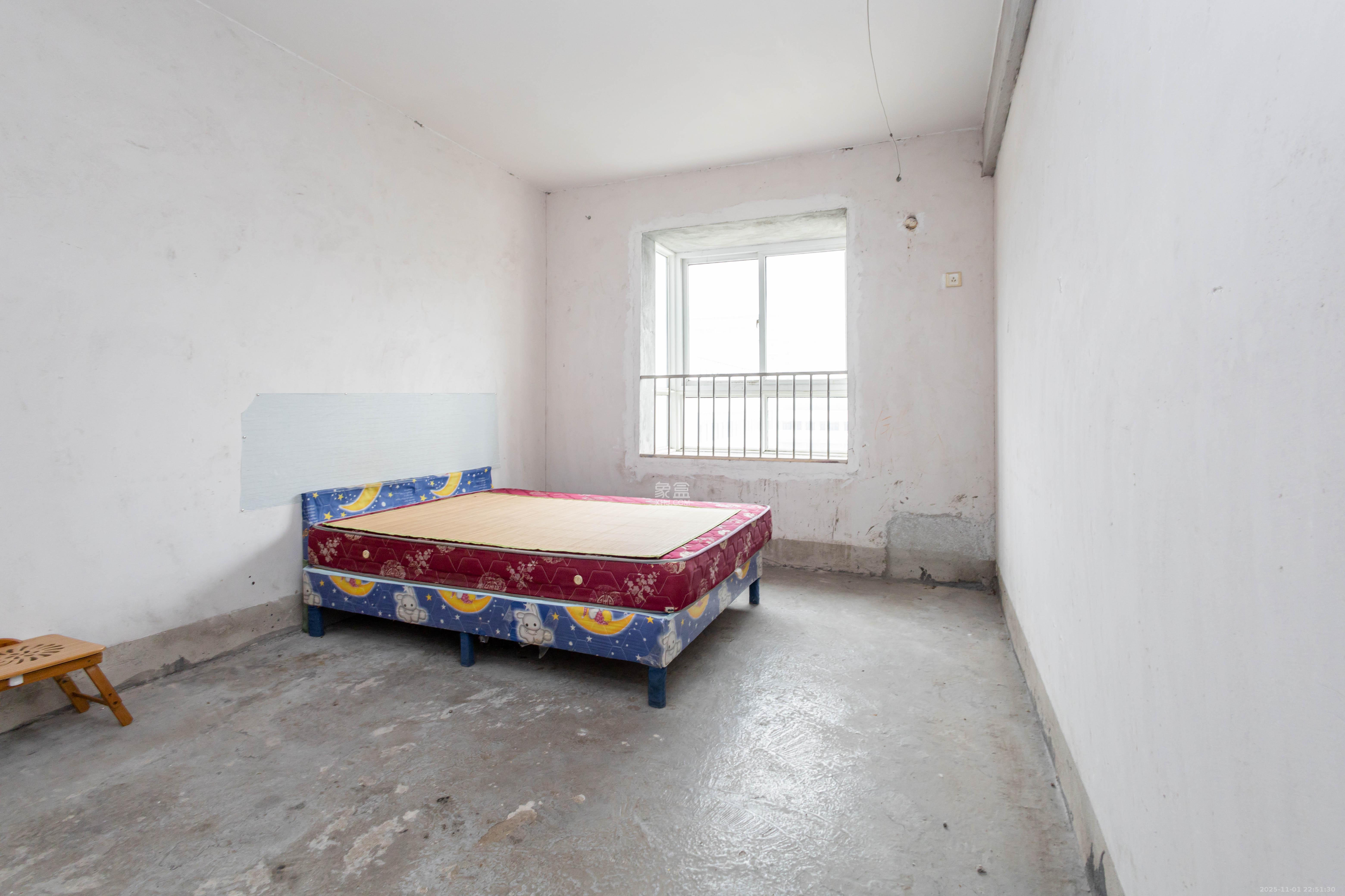 方略学府佳境  3室2厅2卫    48.0万卧室