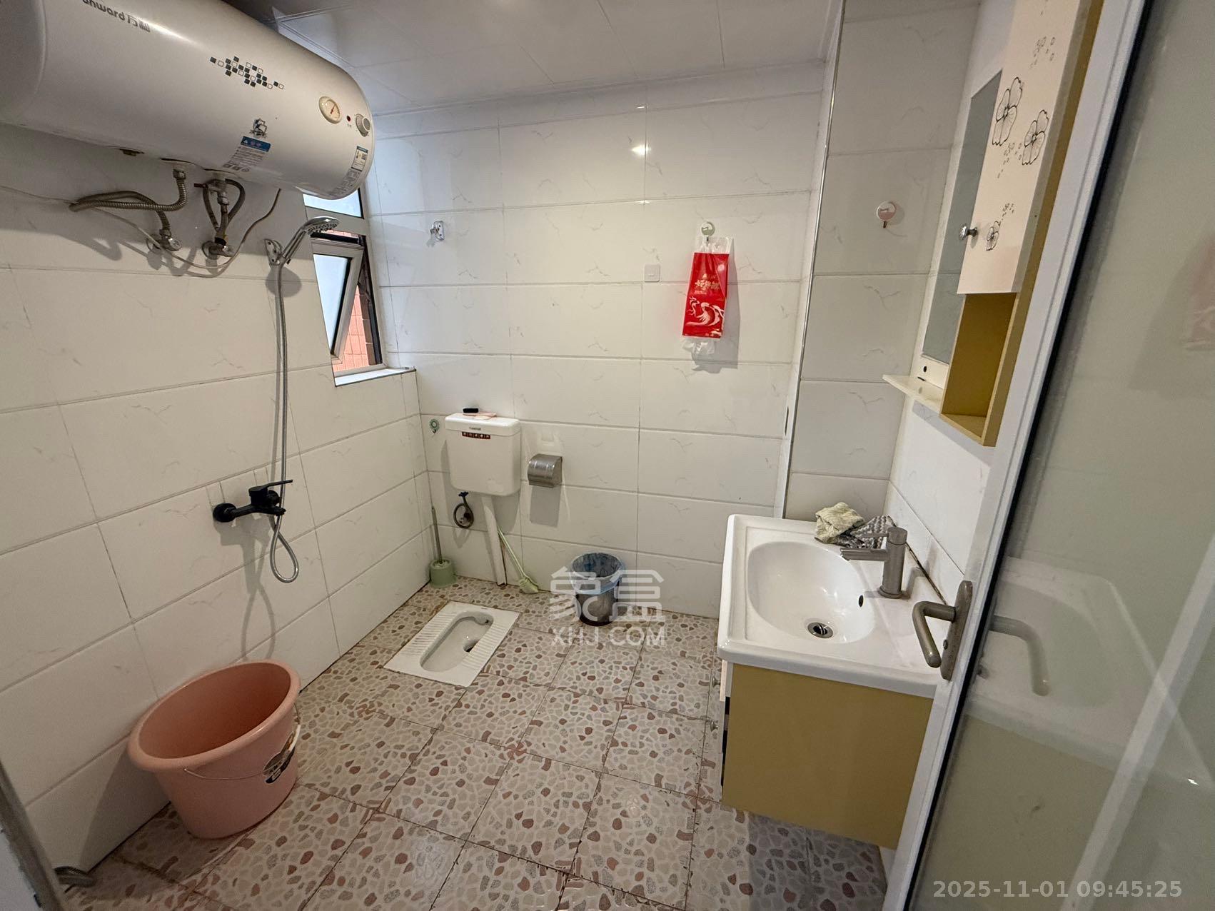 五矿万境水岸三期  2室1厅1卫    2000.0元/月 五矿万境水岸三期  2室1厅1卫    2000.0元/月室内图