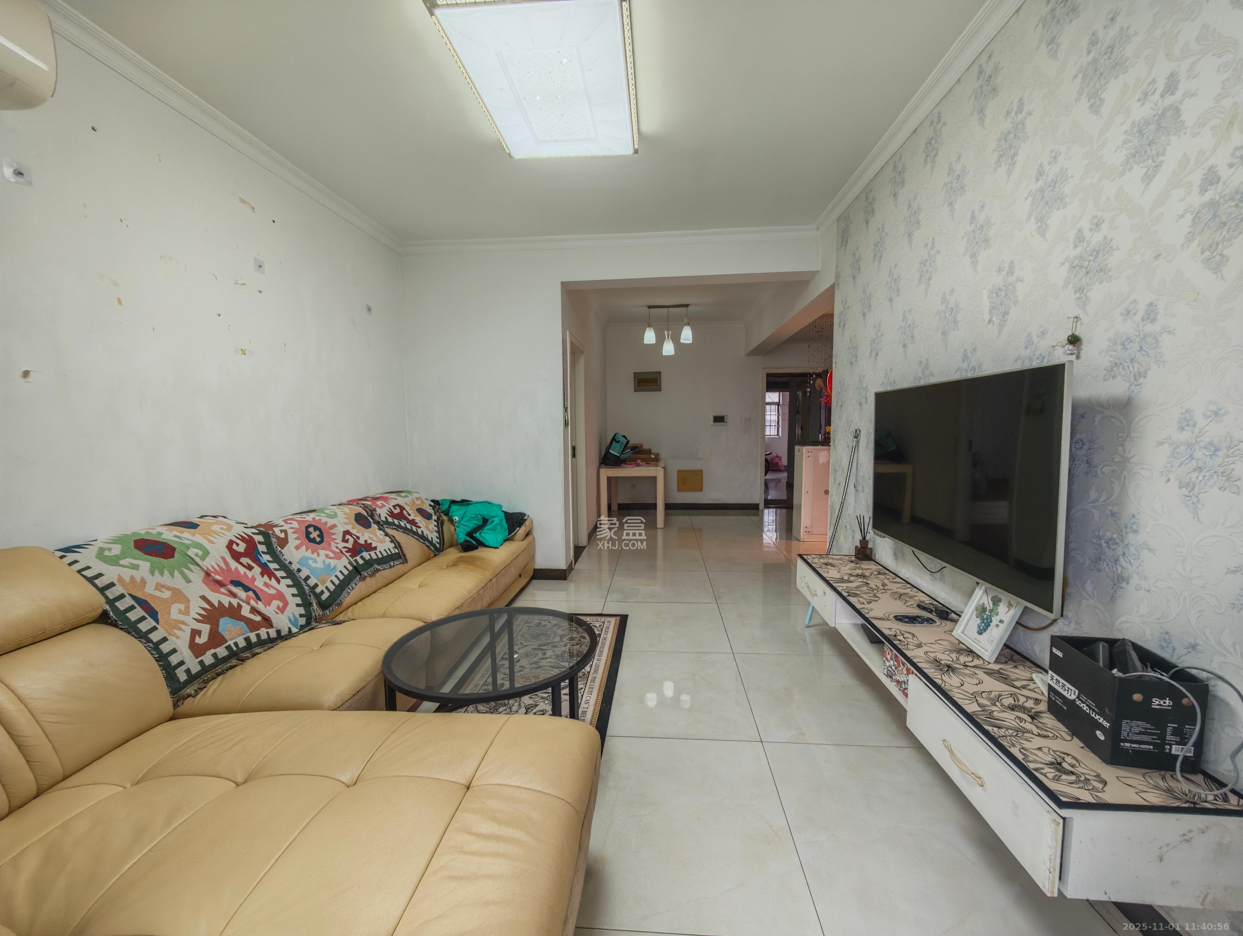 中国铁建国际城二期  2室2厅1卫    1600.0元/月 中国铁建国际城二期  2室2厅1卫    1600.0元/月室内图