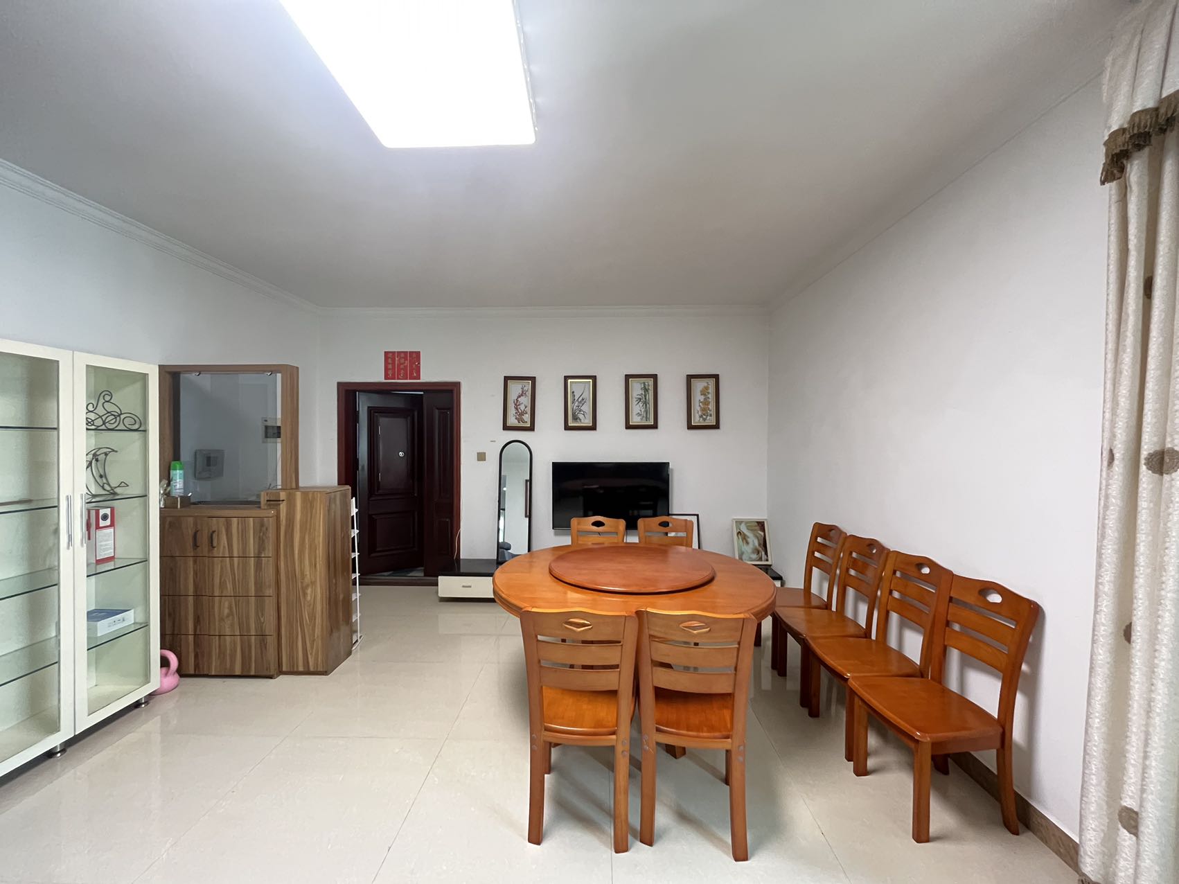 东盛名苑  3室2厅2卫    2800.0元/月 东盛名苑  3室2厅2卫    2800.0元/月室内图