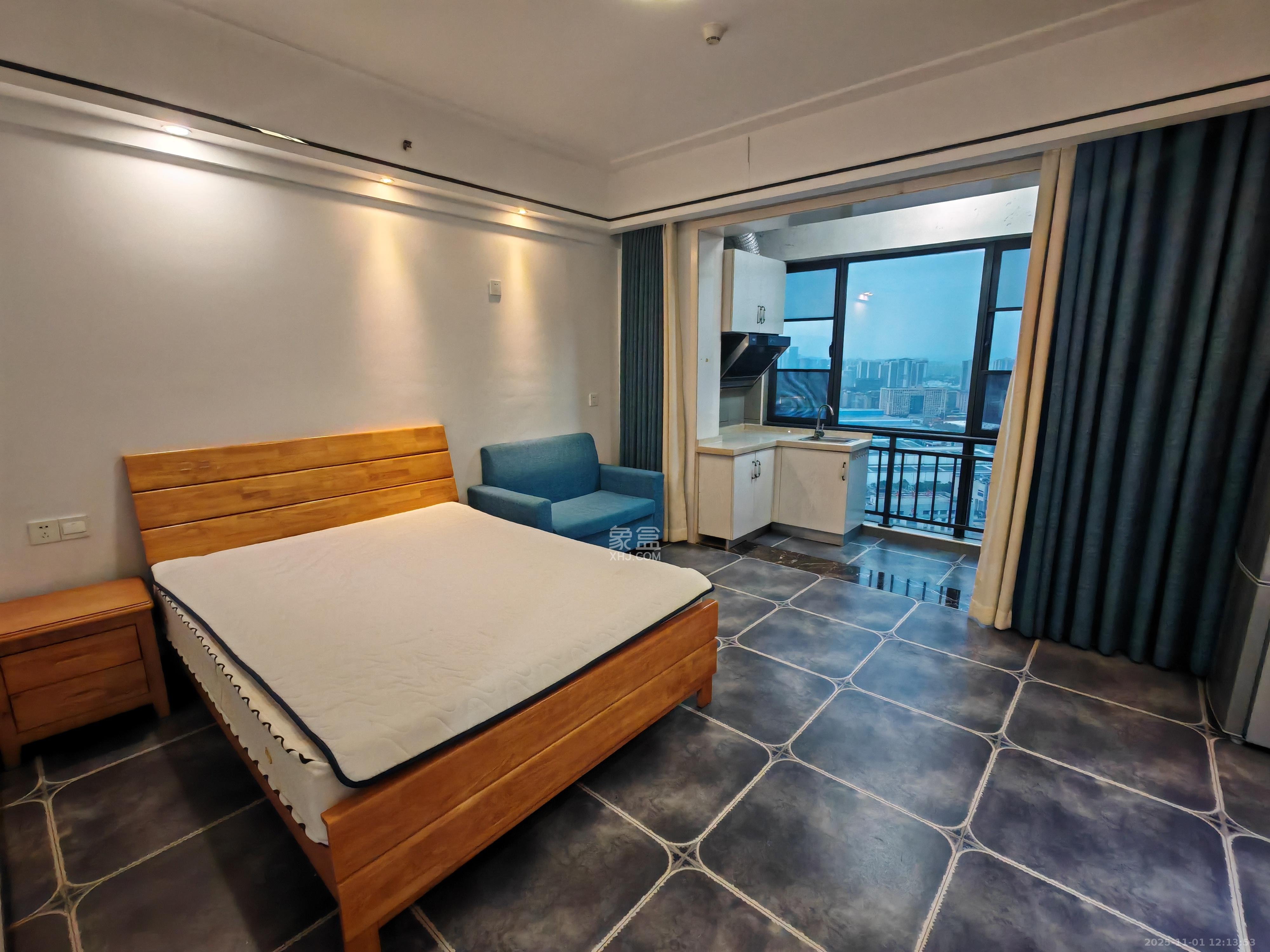 保利麓谷林语I区  1室1厅1卫    1700.0元/月