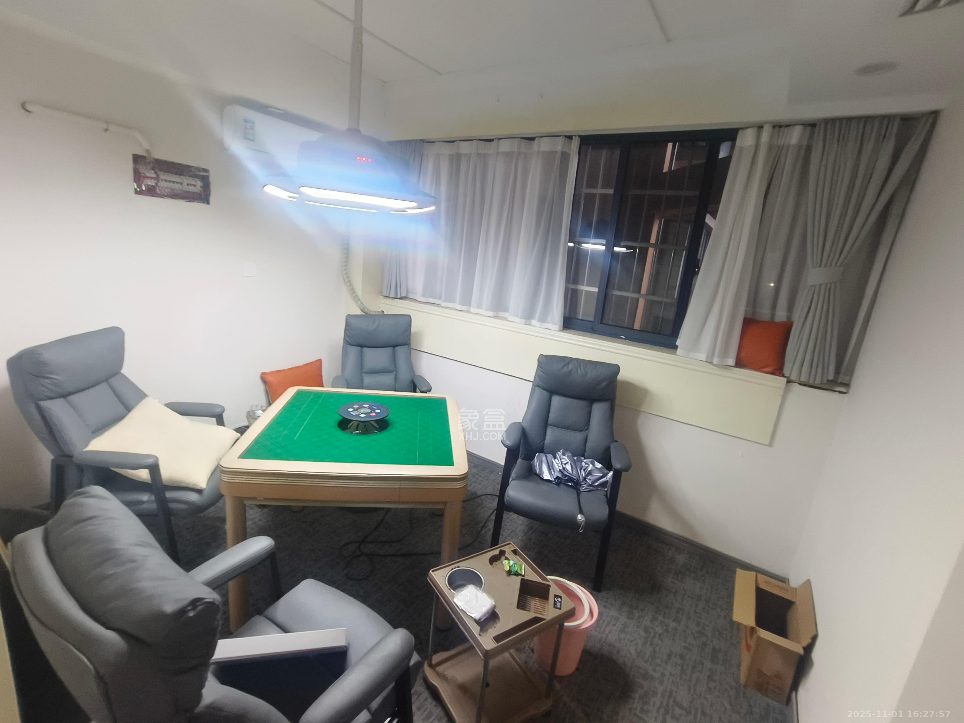 湘江世纪城富湾国际  4室2厅2卫    10000.0元/月室内图