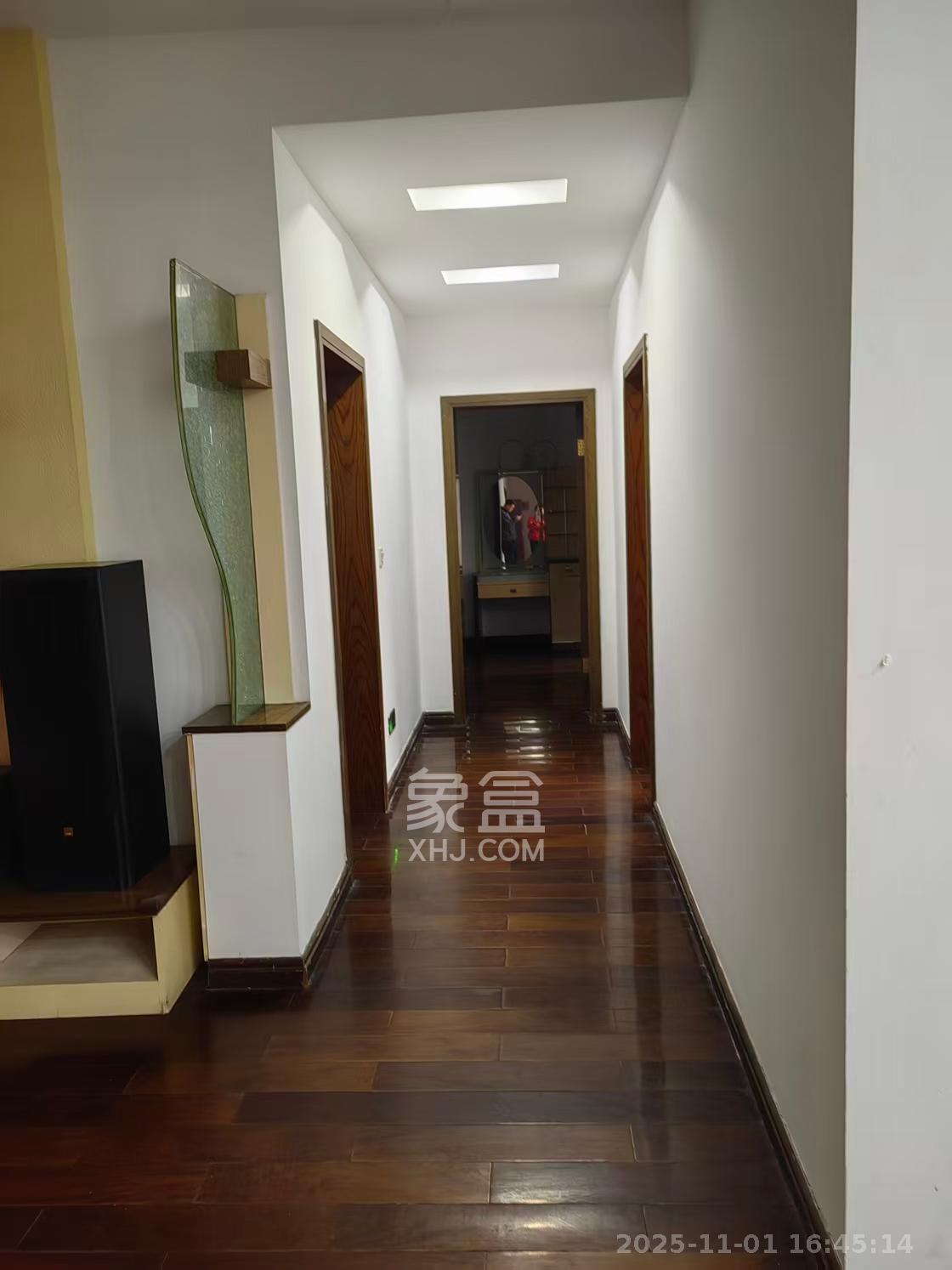 丹桂苑(国防科技大学单位房）  4室2厅2卫    3400.0元/月室内图