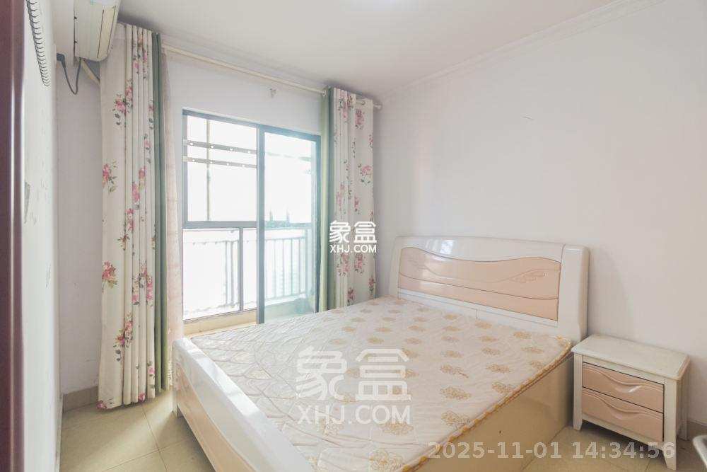 中国铁建国际城一期 1室1厅1卫 1400.0元/月 中国铁建国际城一期 1室1厅1卫 1400.0元/月室内图