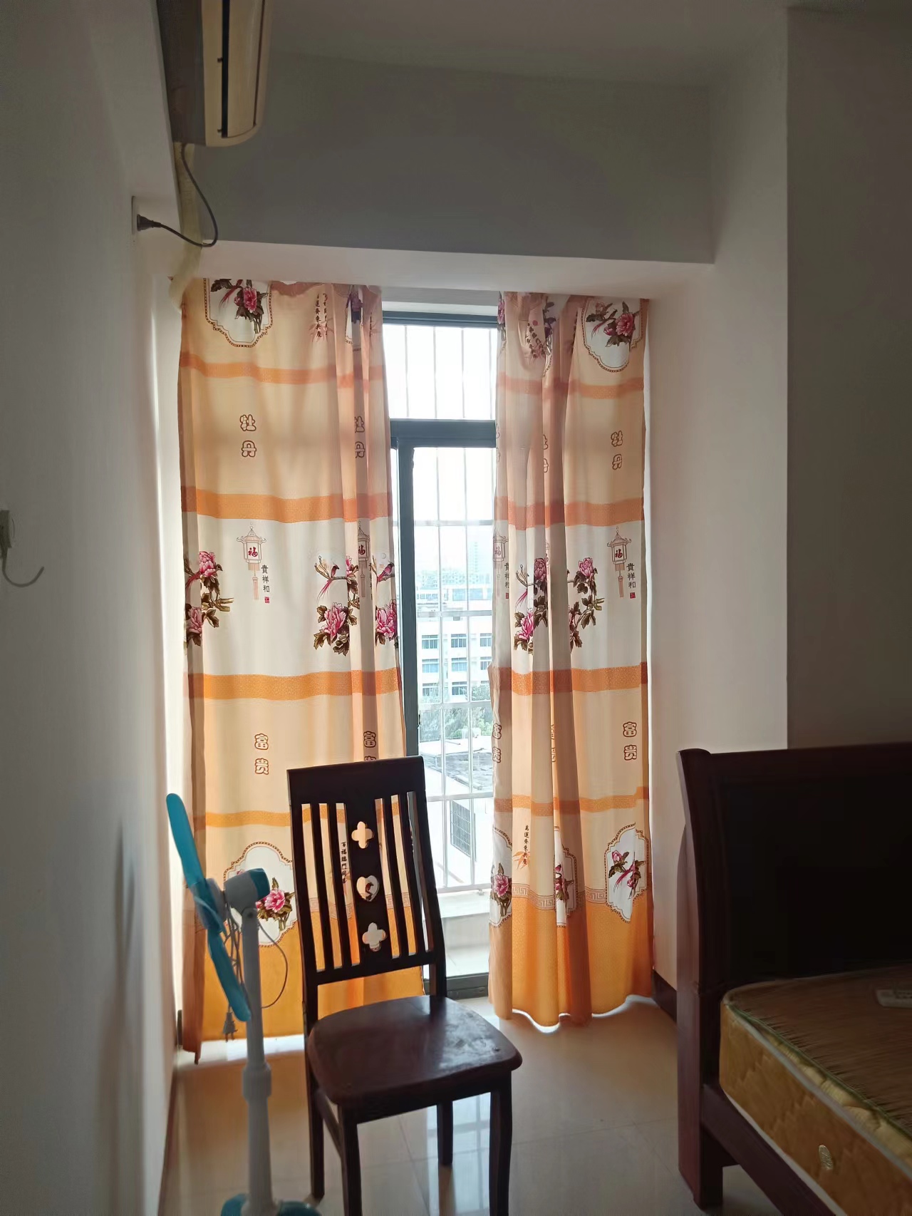 金湾花园  2室1厅1卫    91.0万 金湾花园  2室1厅1卫    91.0万室内图