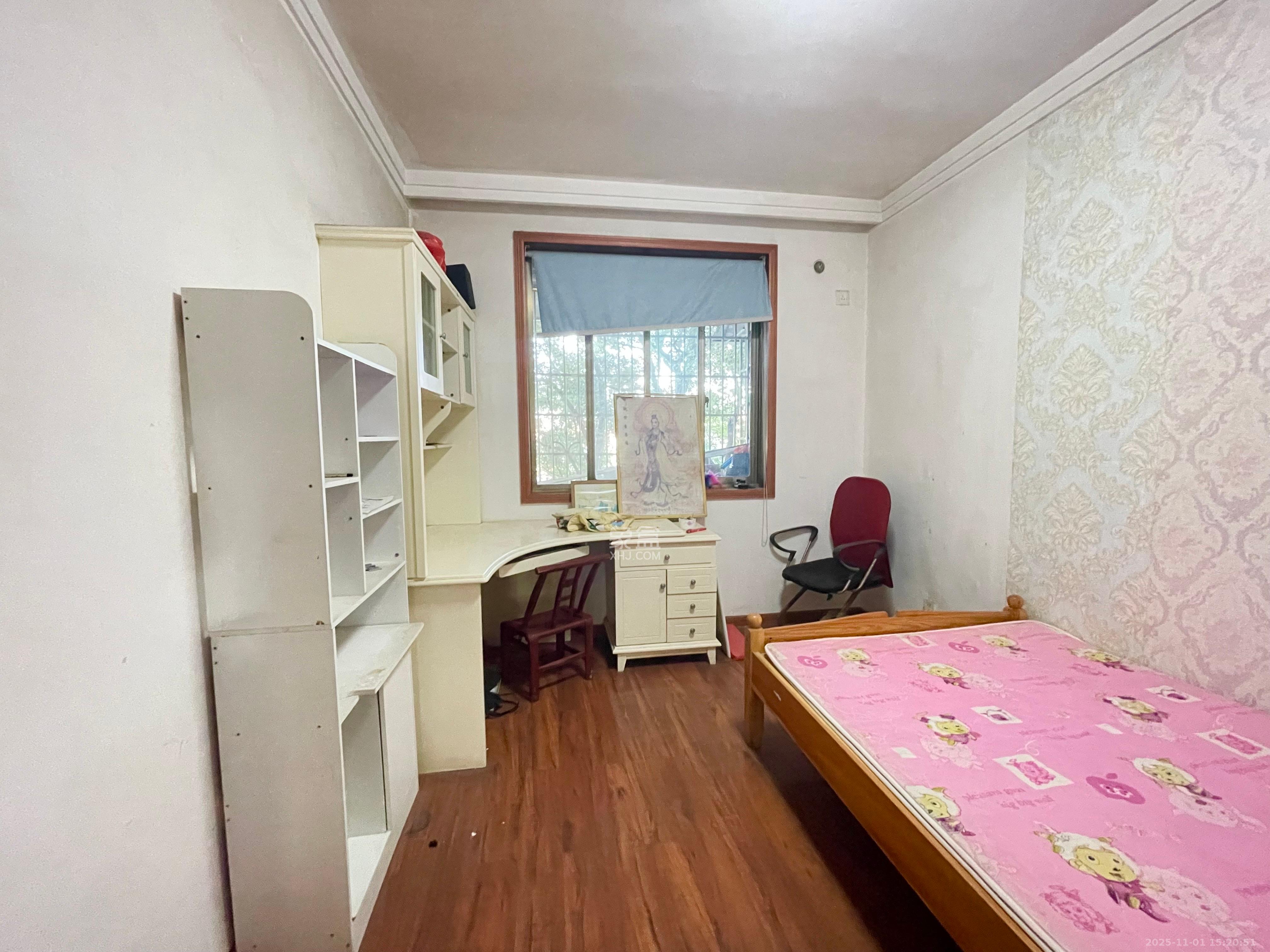 丽江翠园  3室2厅2卫    1500.0元/月室内图