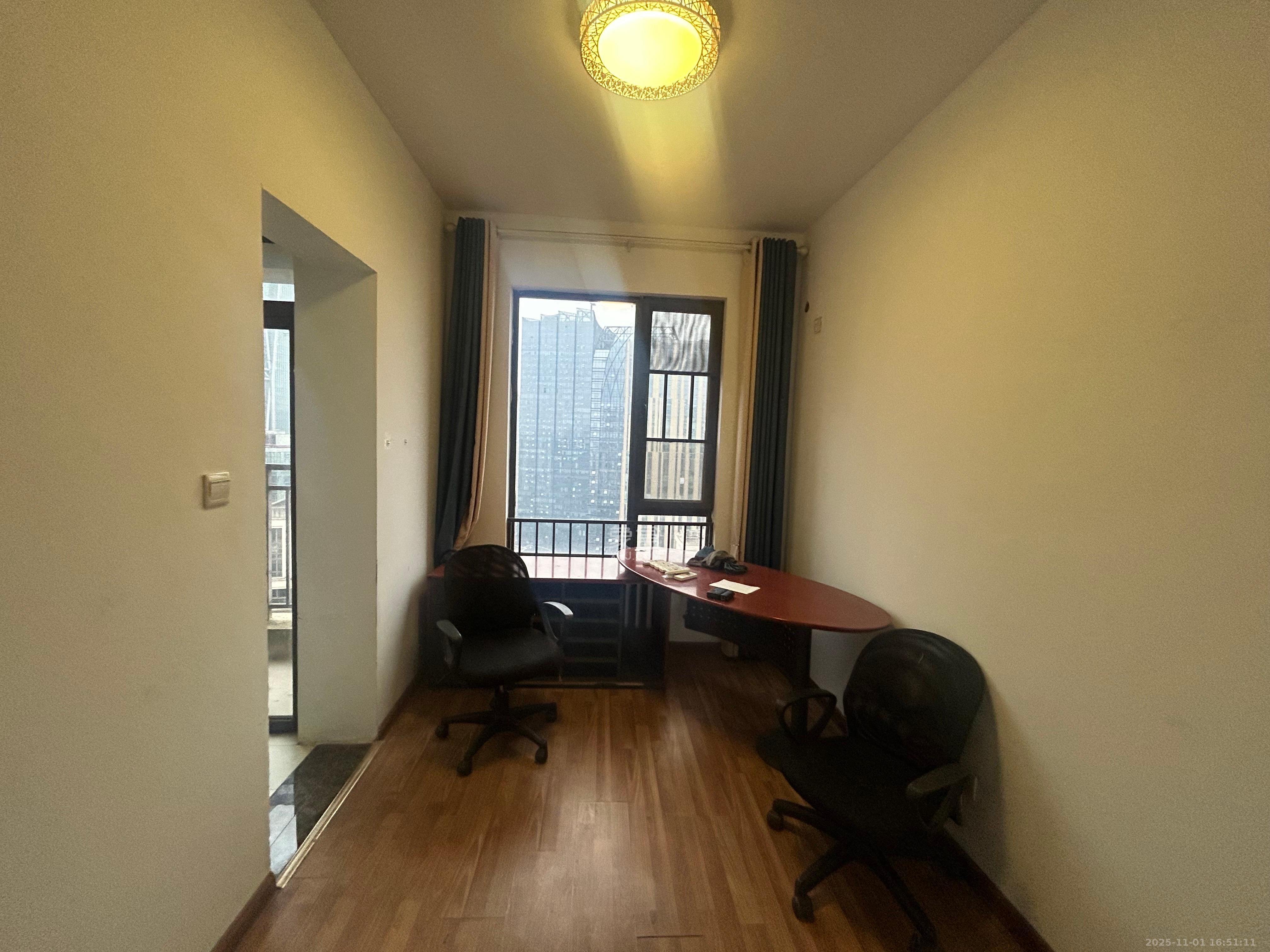 南山雍江汇（滨江国际新城）  4室2厅2卫    3800.0元/月室内图