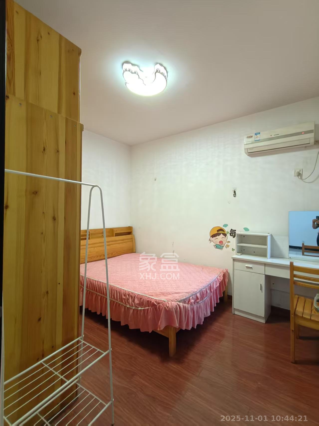 湘域中央 2室1厅1卫 2700.0元/月 湘域中央 2室1厅1卫 2700.0元/月室内图