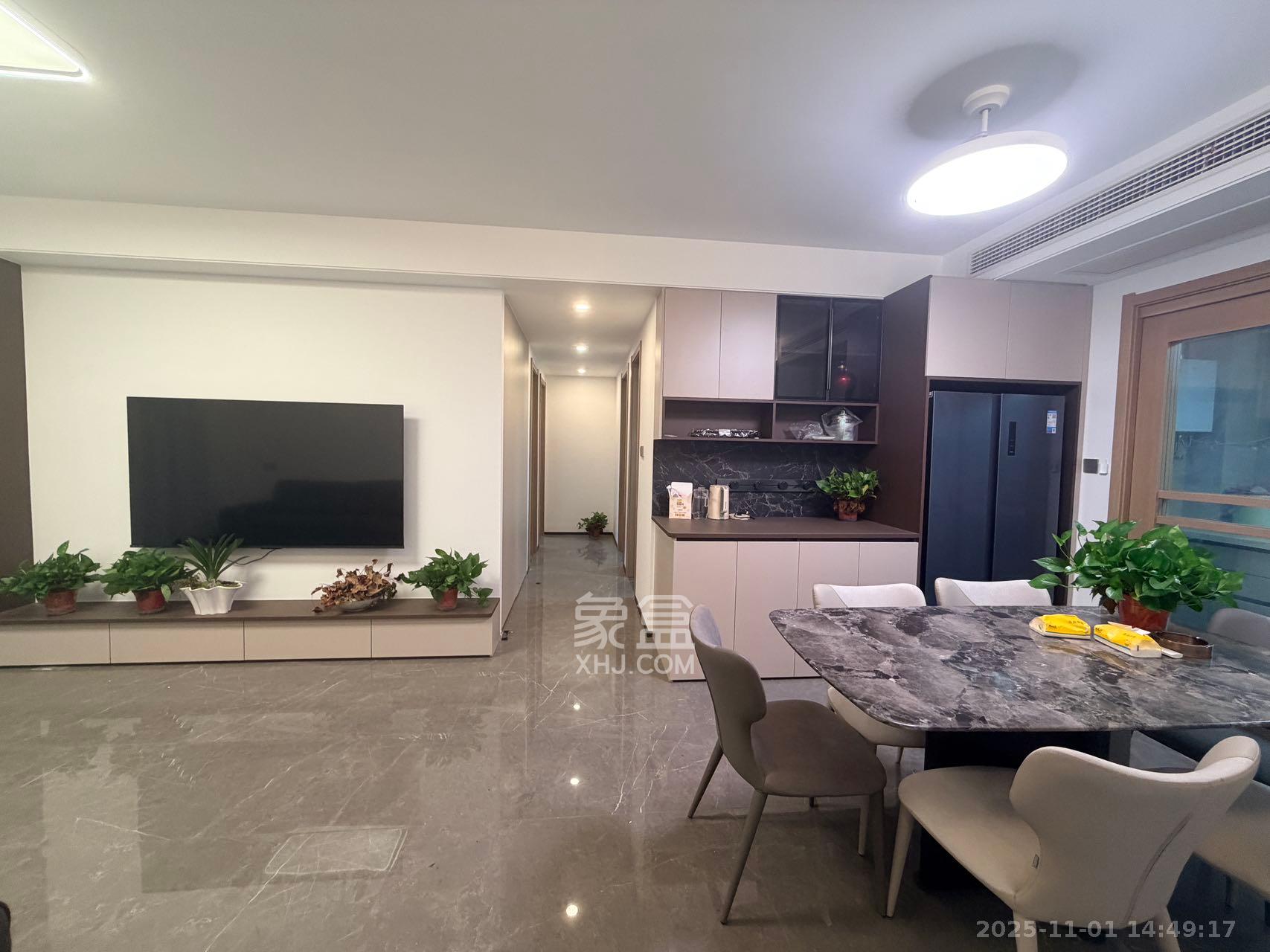 中海星樾府  4室2厅2卫    4800.0元/月室内图