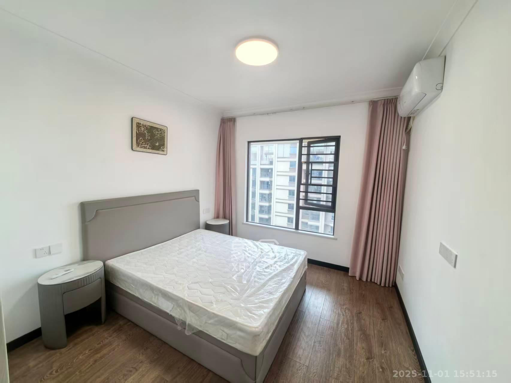 荣盛城  3室2厅2卫    3200.0元/月 荣盛城  3室2厅2卫    3200.0元/月室内图