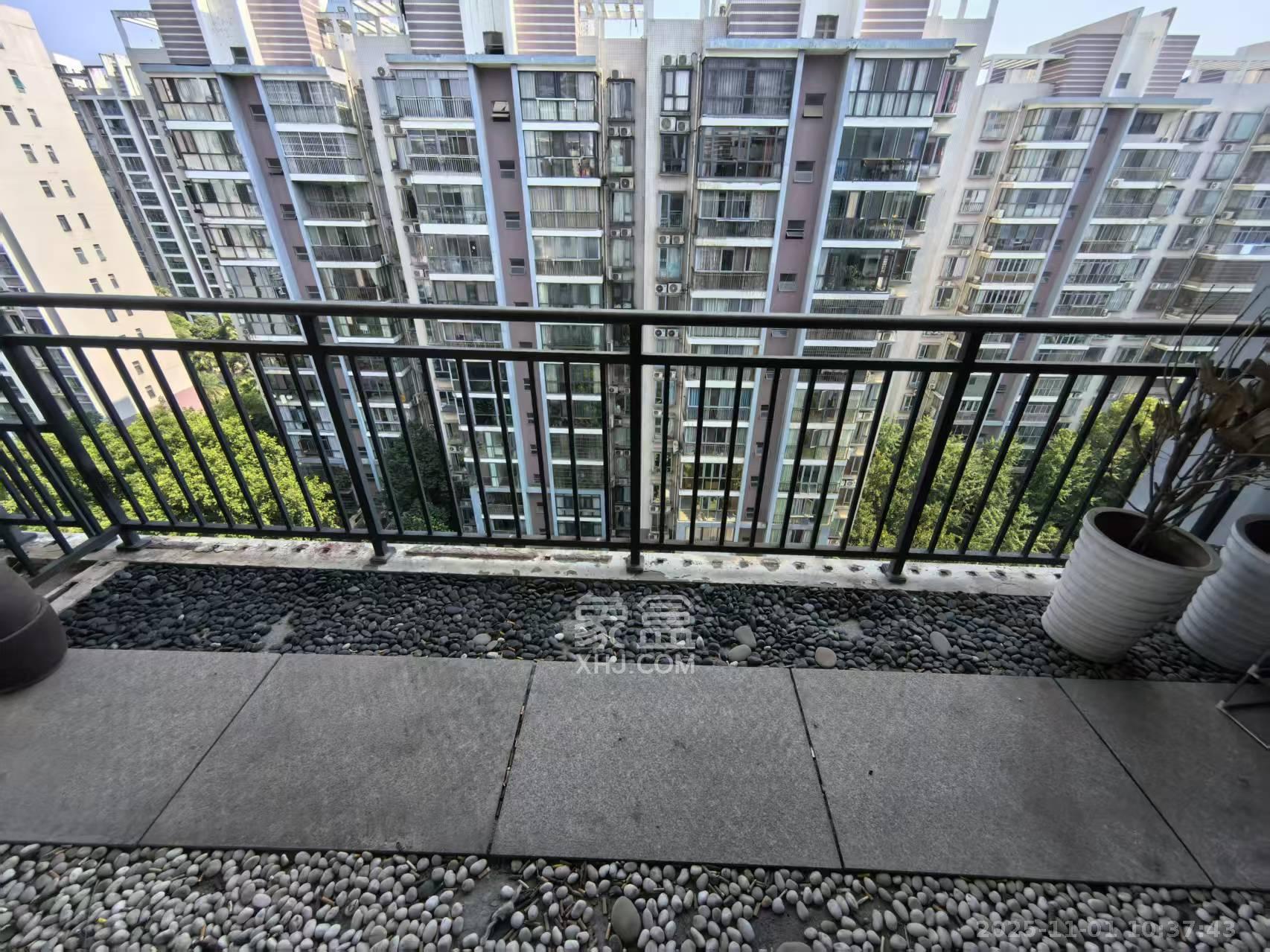 银港水晶城 5室2厅2卫 2600.0元/月 银港水晶城 5室2厅2卫 2600.0元/月室内图