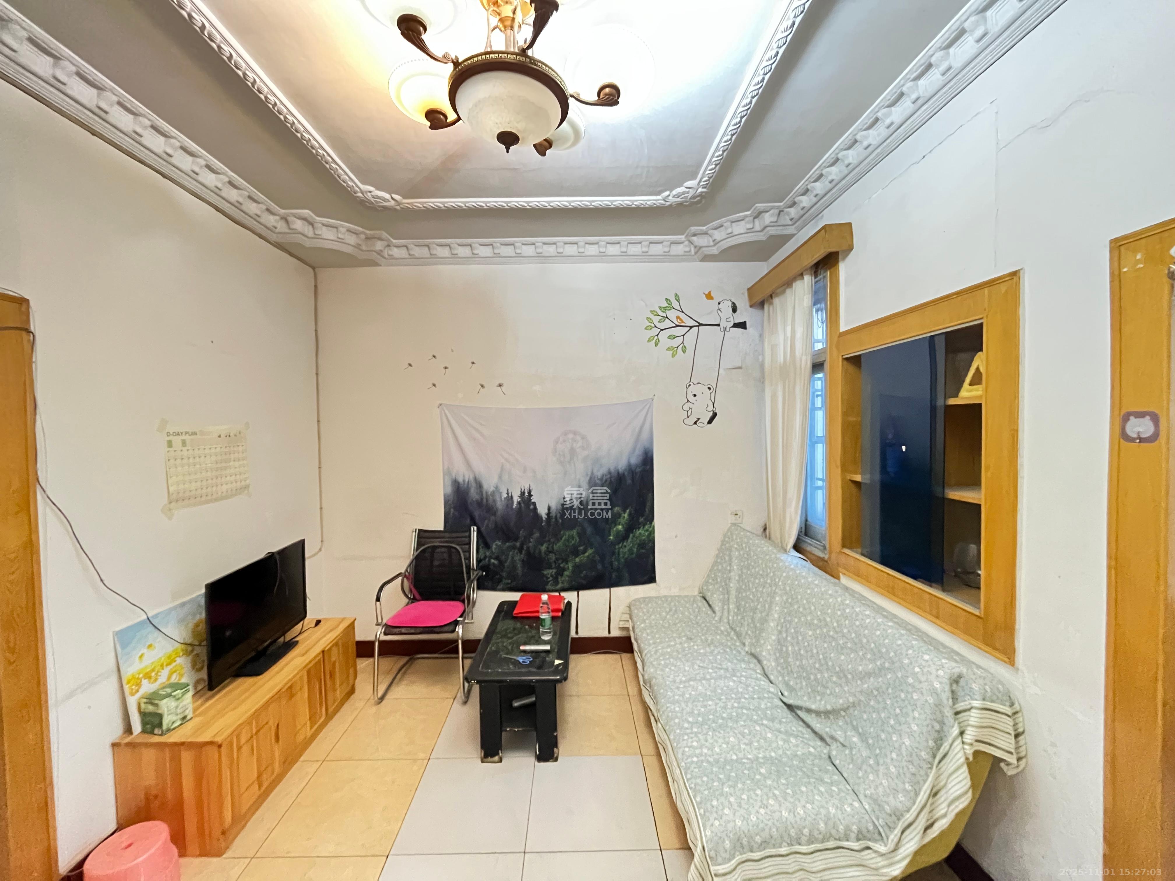 涂家冲社区（涂新小区、农商银行宿舍）  2室1厅1卫    1400.0元/月室内图1