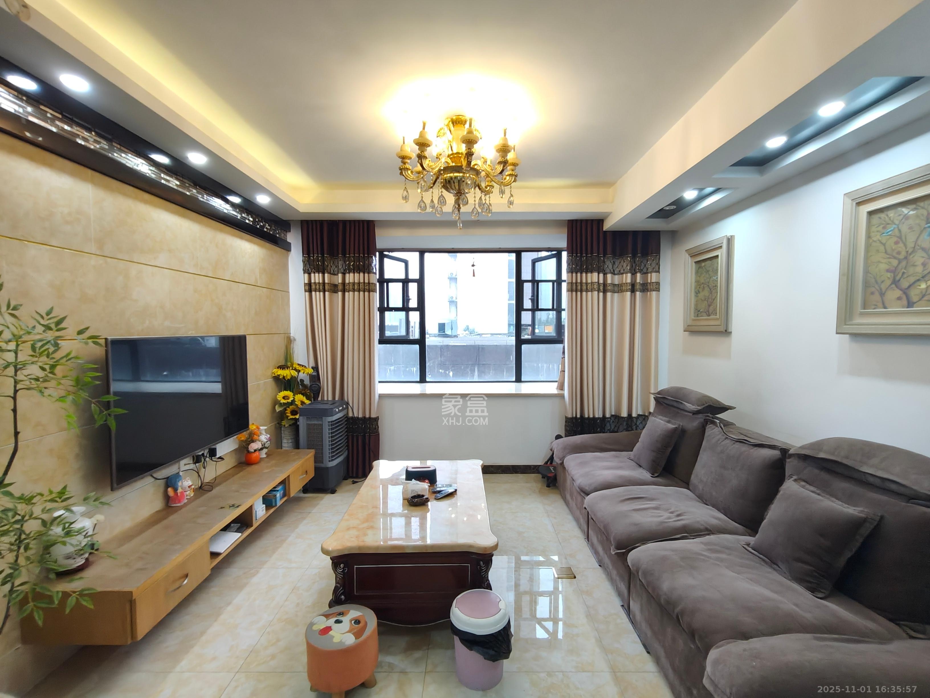 中国铁建梅溪青秀一期  4室2厅2卫    3000.0元/月