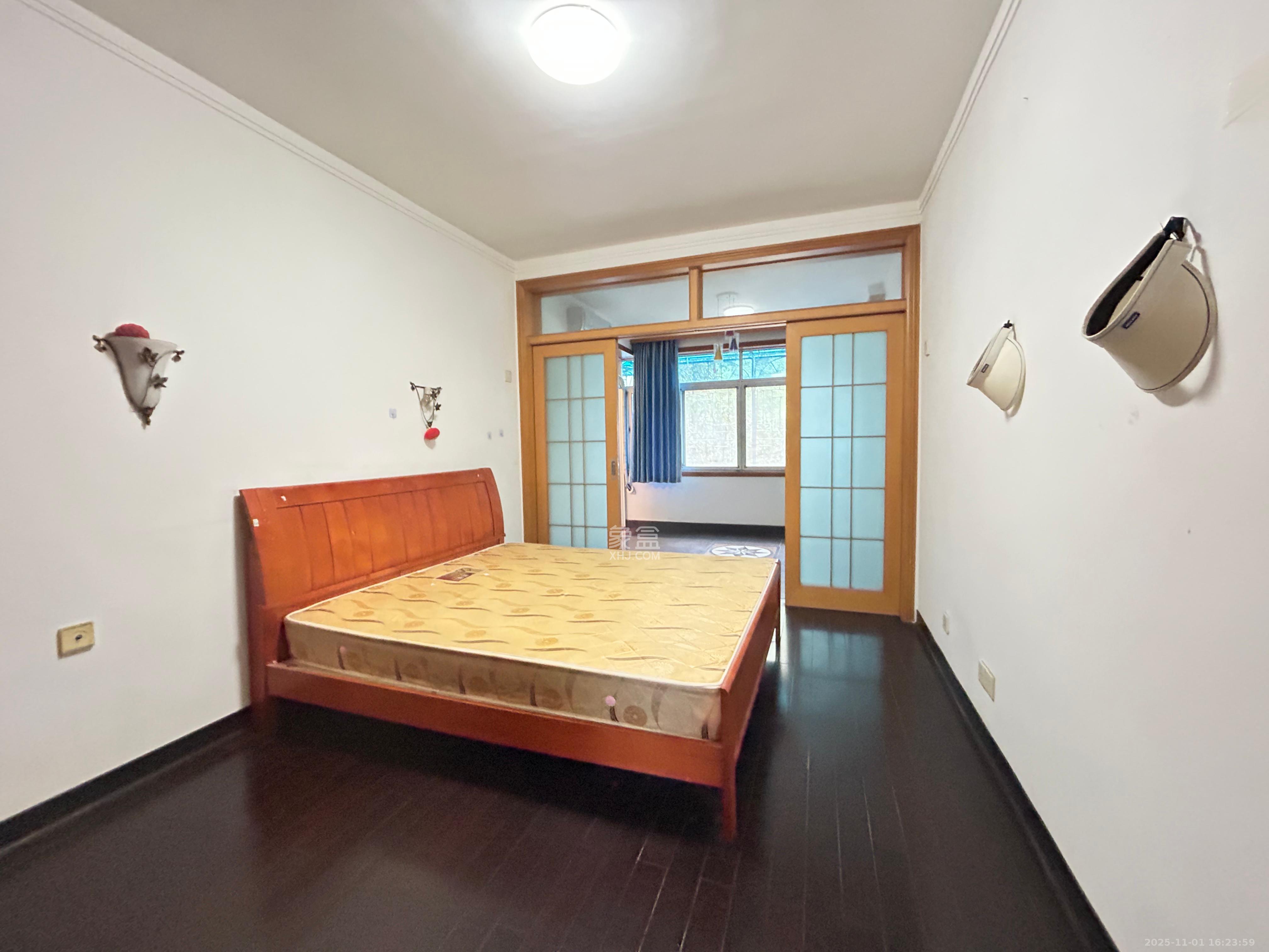 创远花园  4室2厅2卫    3600.0元/月室内图