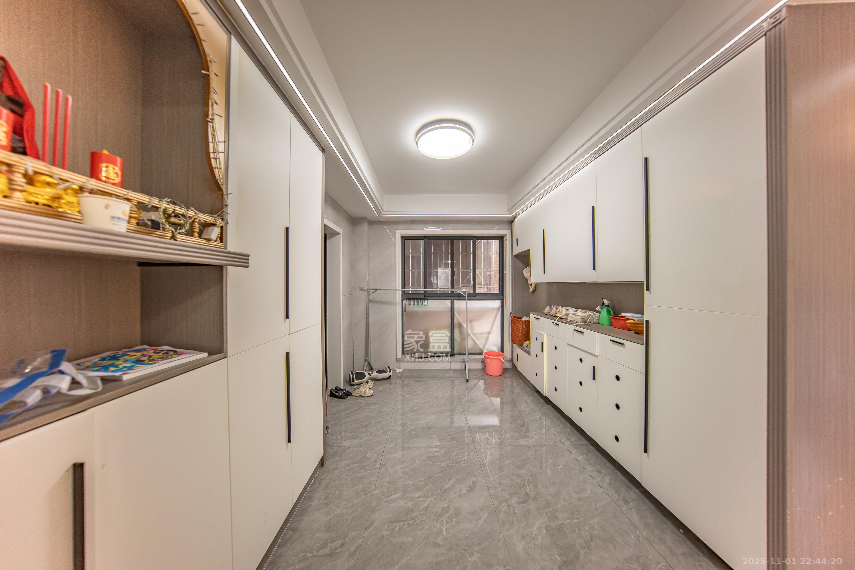 锑都家园 4室2厅2卫 92.8万 锑都家园 4室2厅2卫 92.8万其他