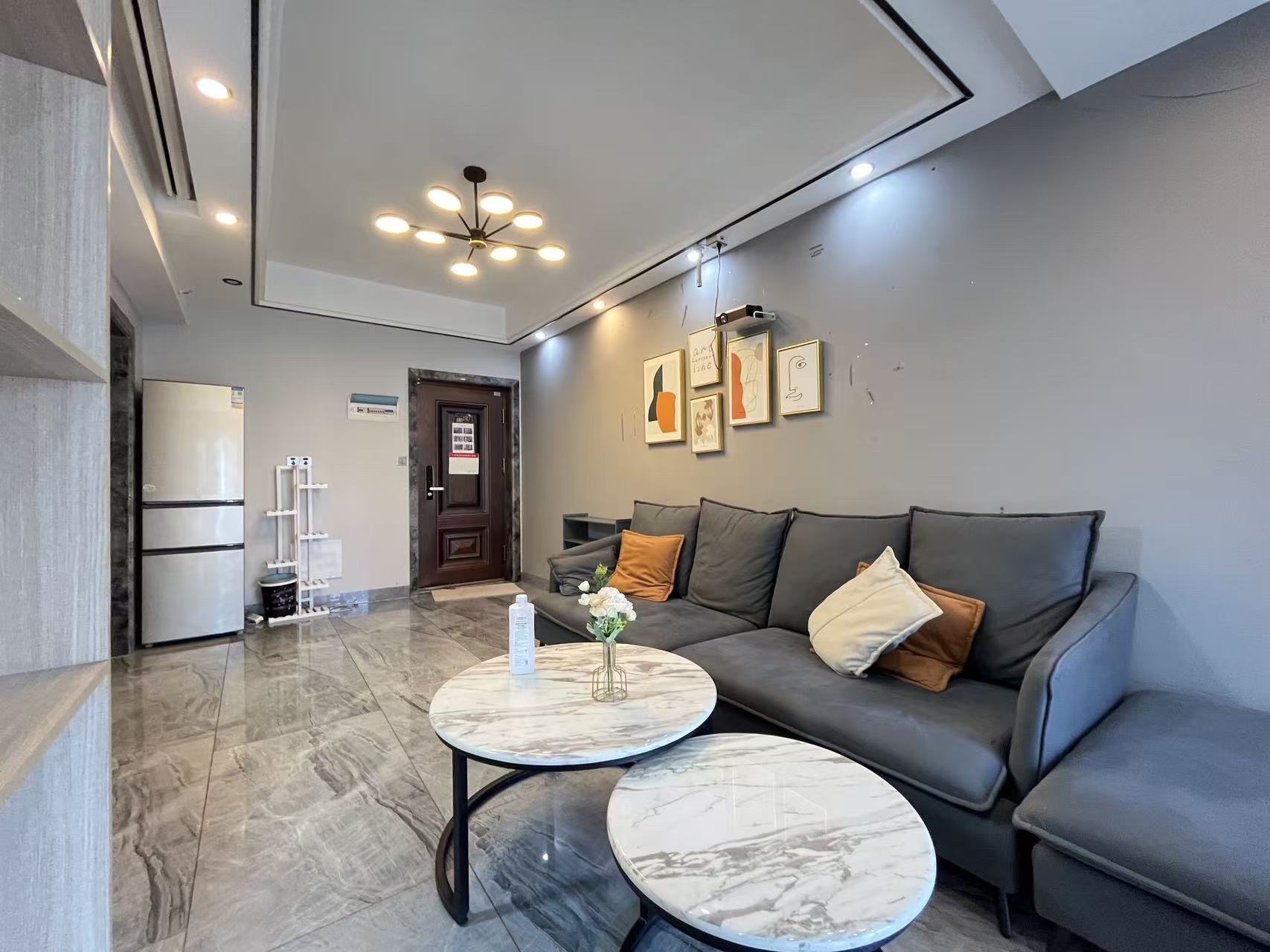 金钟大雁城 1室1厅1卫 2200.0元/月 金钟大雁城 1室1厅1卫 2200.0元/月室内图