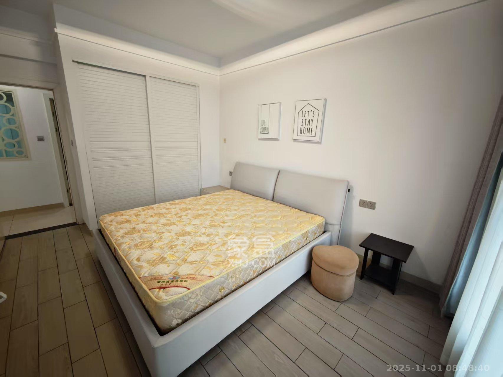 梅溪湖金茂悦(金悦雅苑)  3室2厅1卫    3200.0元/月 梅溪湖金茂悦(金悦雅苑)  3室2厅1卫    3200.0元/月室内图