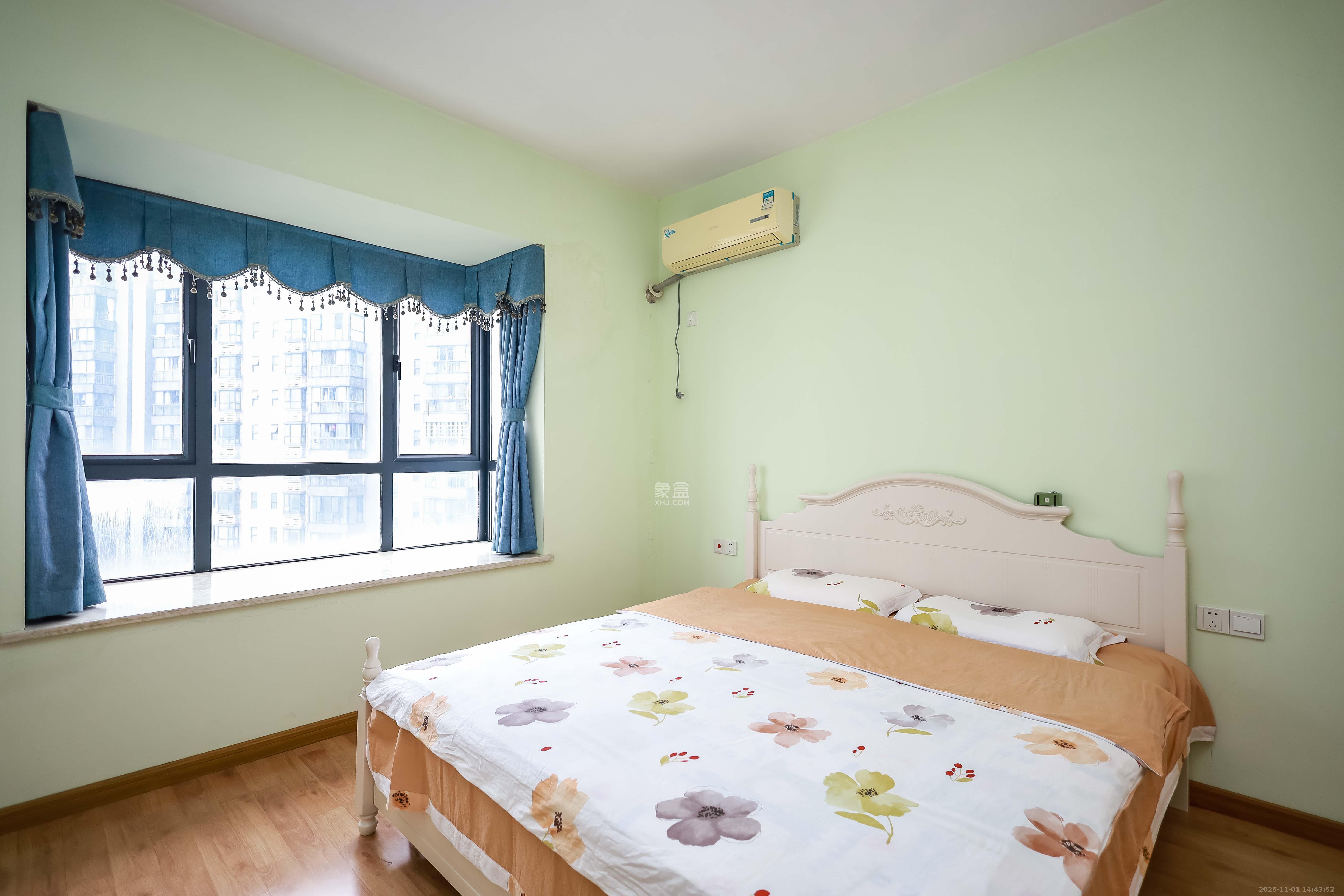 莱茵城  3室2厅1卫    100.0万卧室