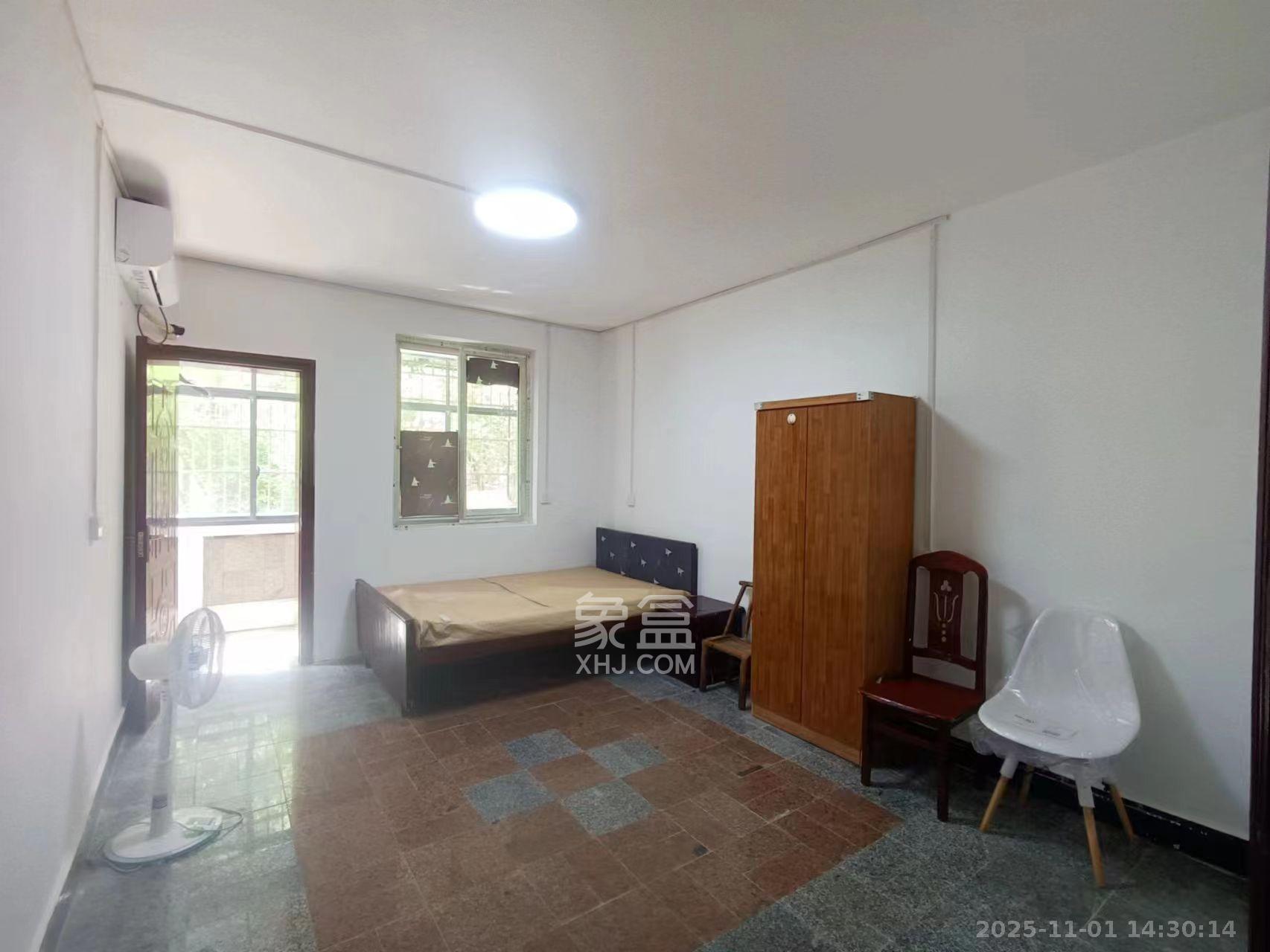 桂花二村 3室1厅1卫 1500.0元/月 桂花二村 3室1厅1卫 1500.0元/月室内图