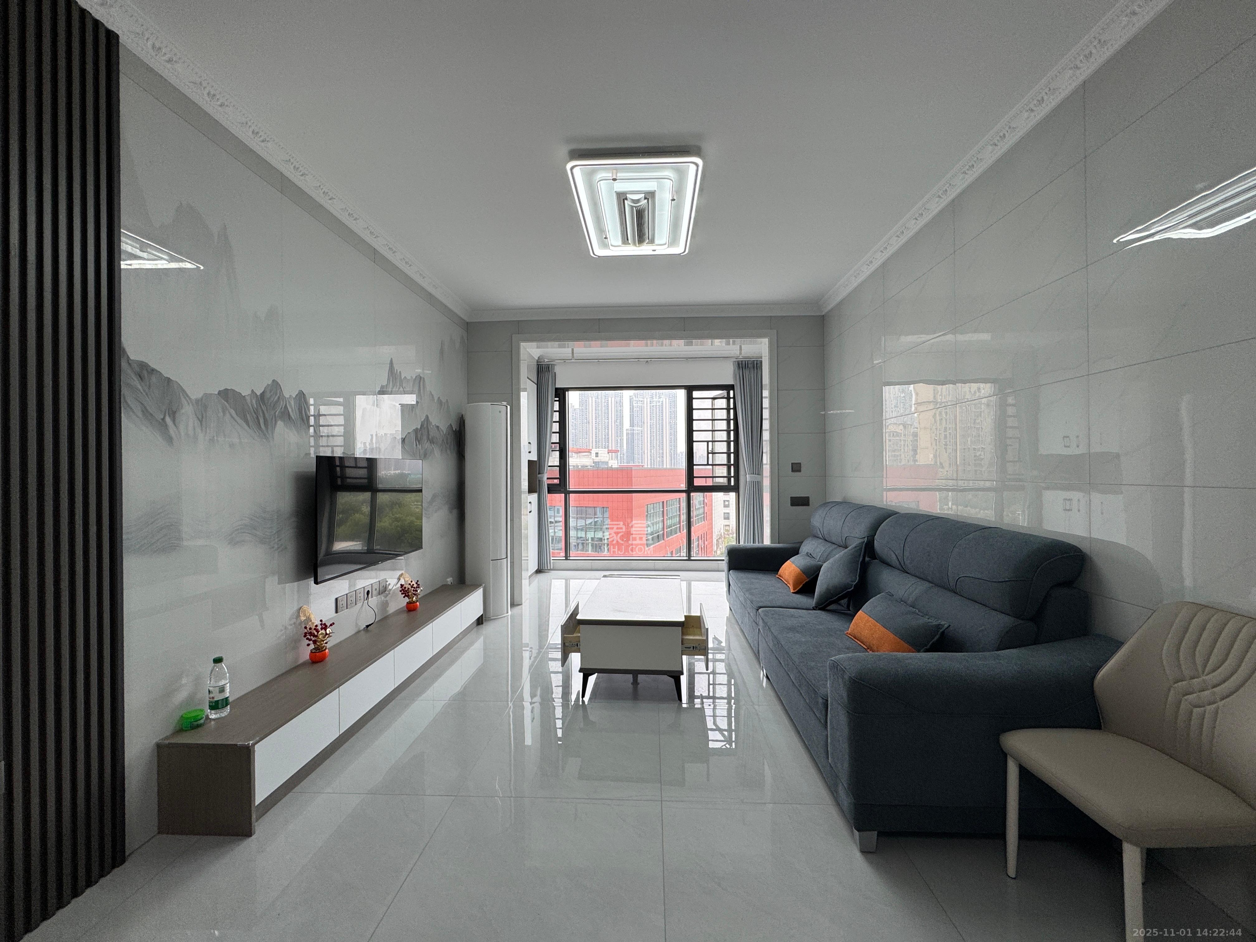 润和星河玥  1室0厅0卫    2500.0元/月