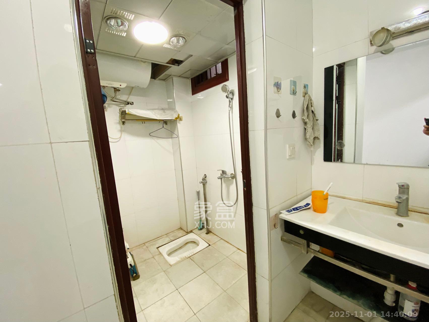 高桥日化城 1室0厅0卫 2400.0元/月 高桥日化城 1室0厅0卫 2400.0元/月室内图