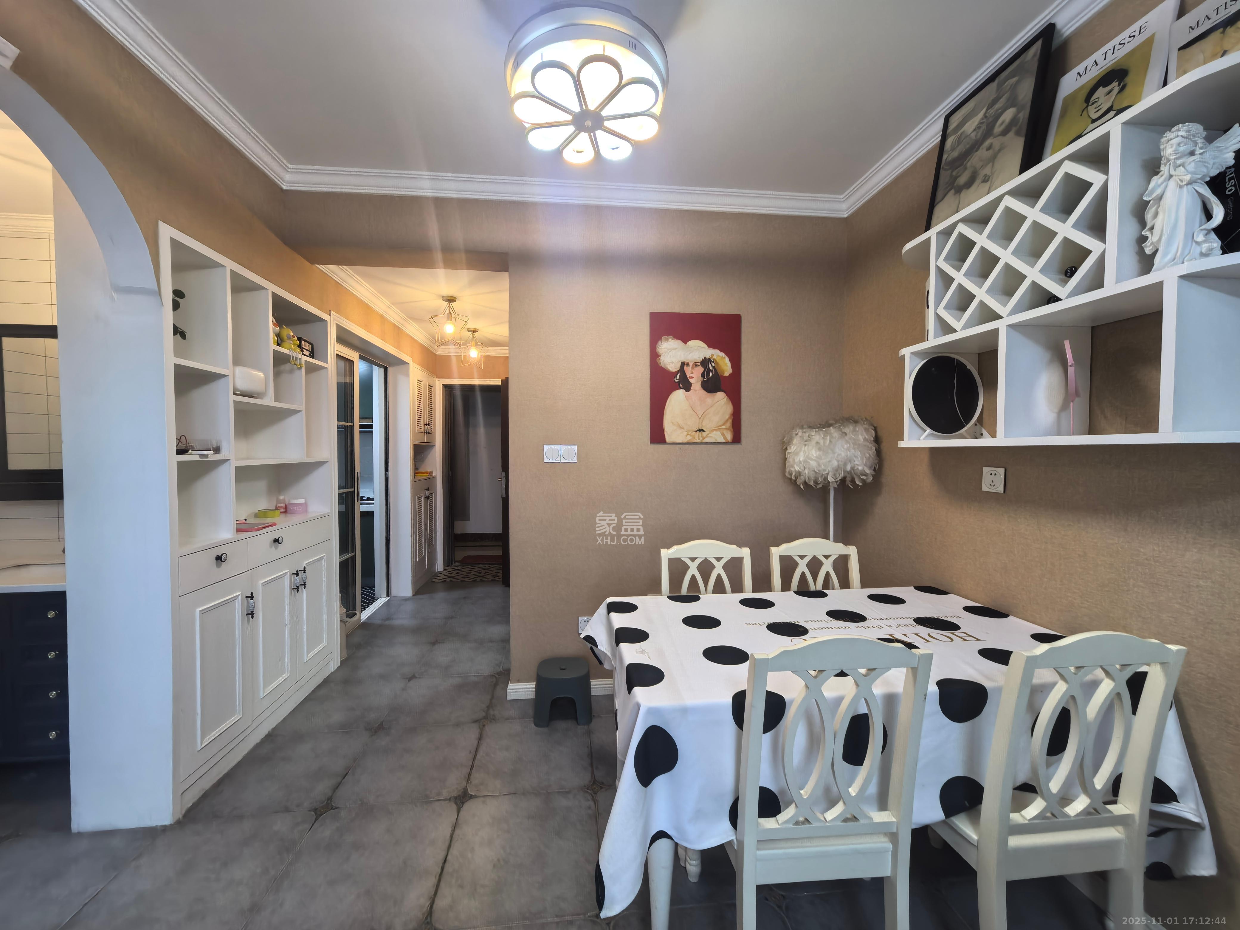 荣盛花语城 1室1厅1卫 2000.0元/月 荣盛花语城 1室1厅1卫 2000.0元/月室内图