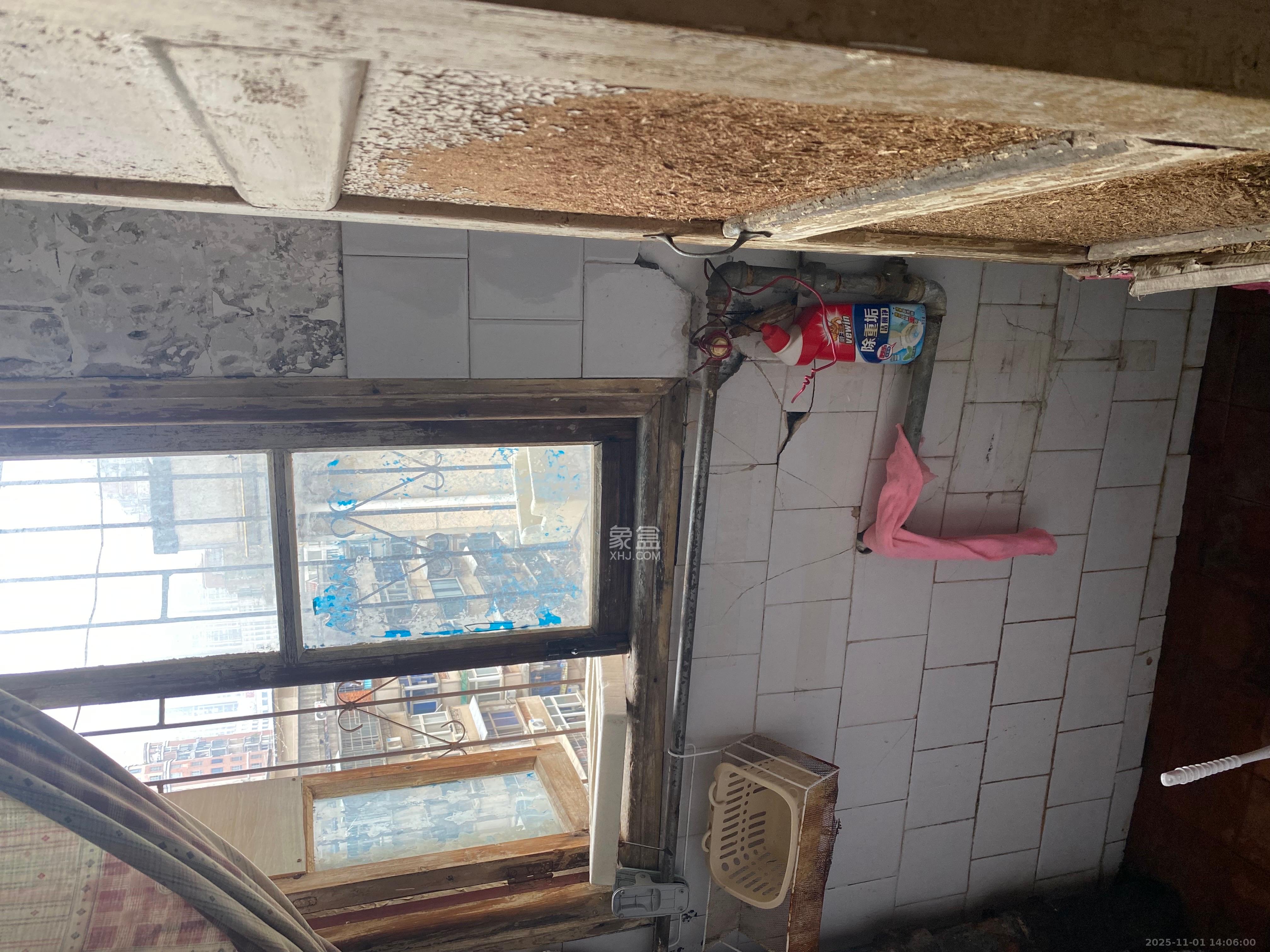 老鸦冲小区  1室1厅1卫    980.0元/月室内图