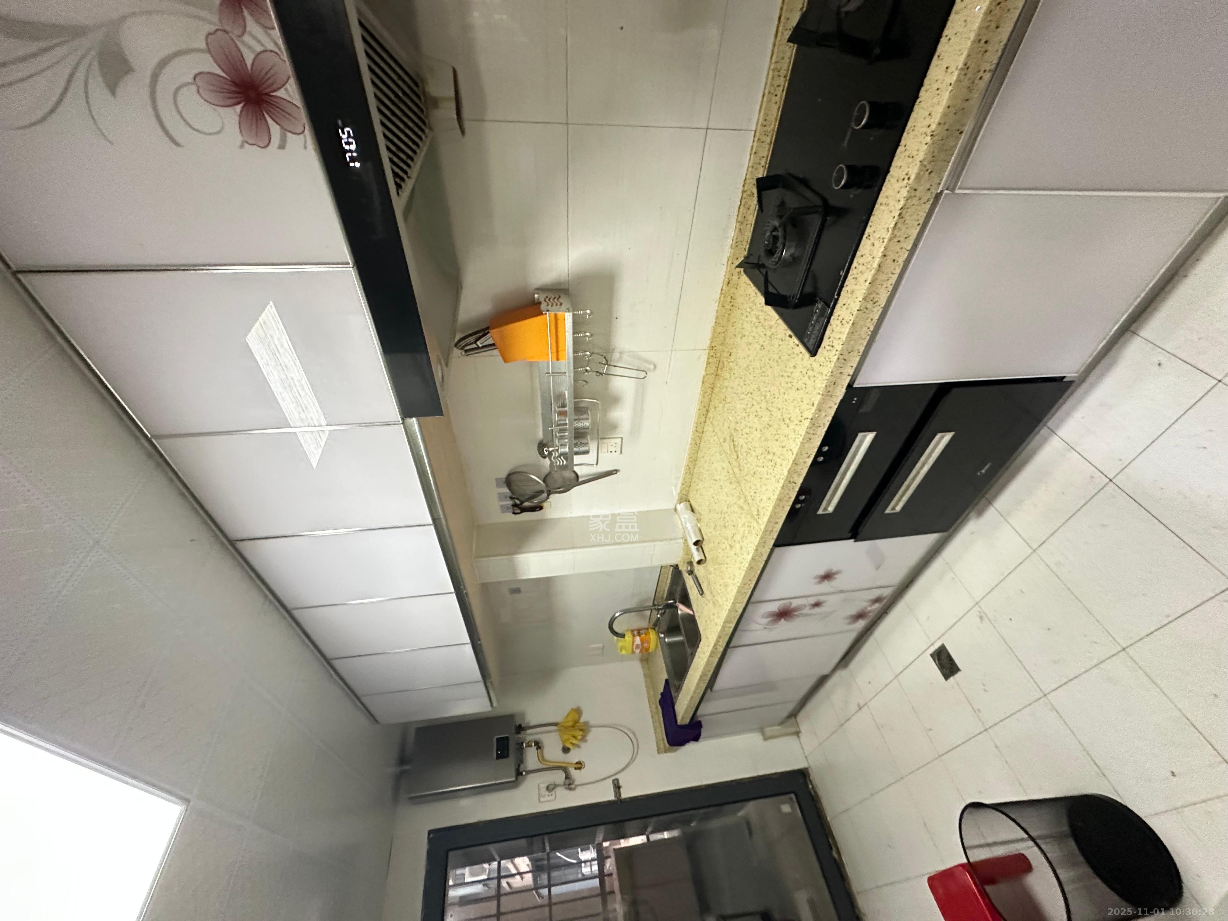 秀峰景园(领秀峰) 3室2厅1卫 1900.0元/月 秀峰景园(领秀峰) 3室2厅1卫 1900.0元/月室内图